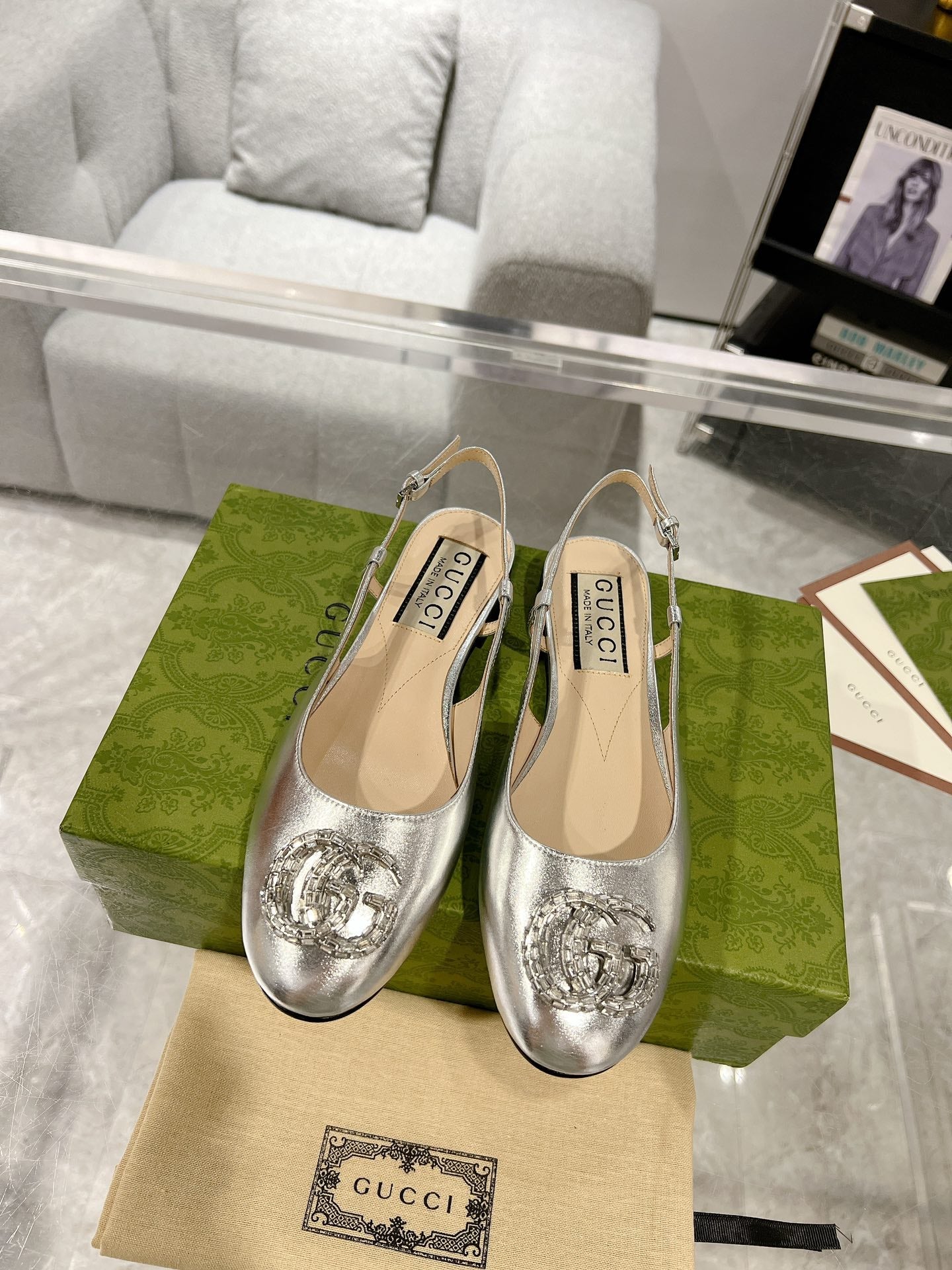 Gucc 25fw slingback flats with crystal diamond bling sandals