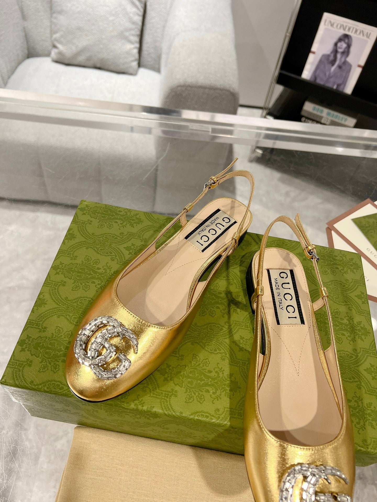 Gucc 25fw slingback flats with crystal diamond bling sandals