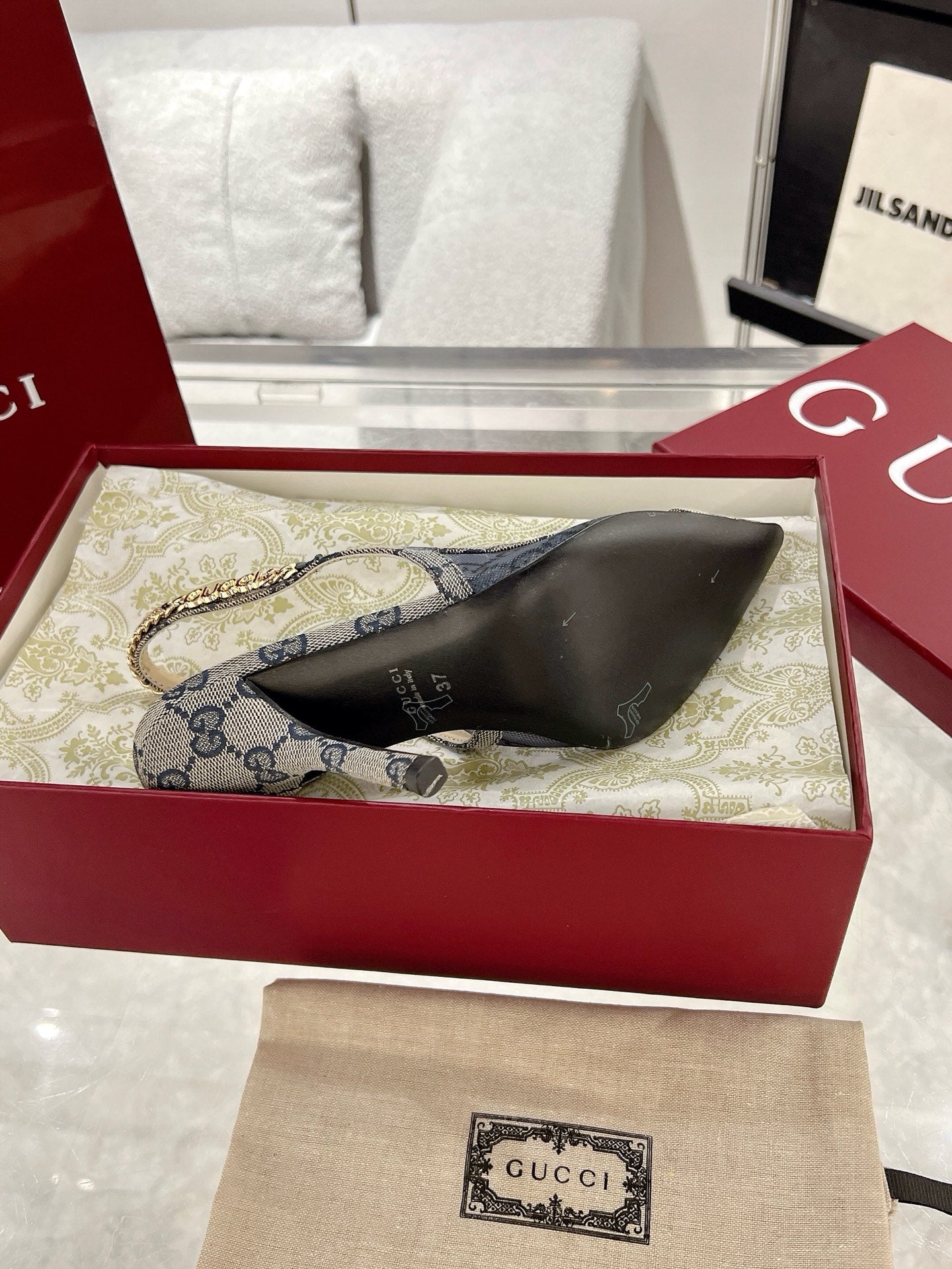 Gucc 25fw slingback heels