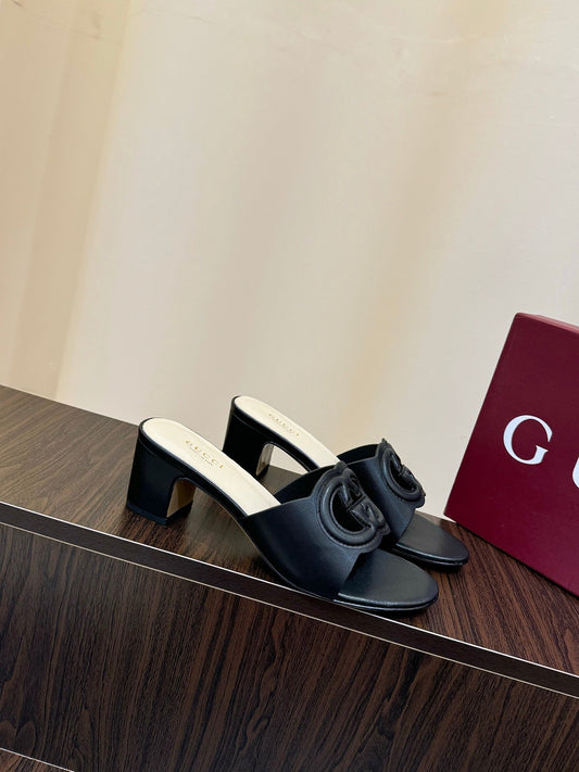 Gucc 25fw slide sandals