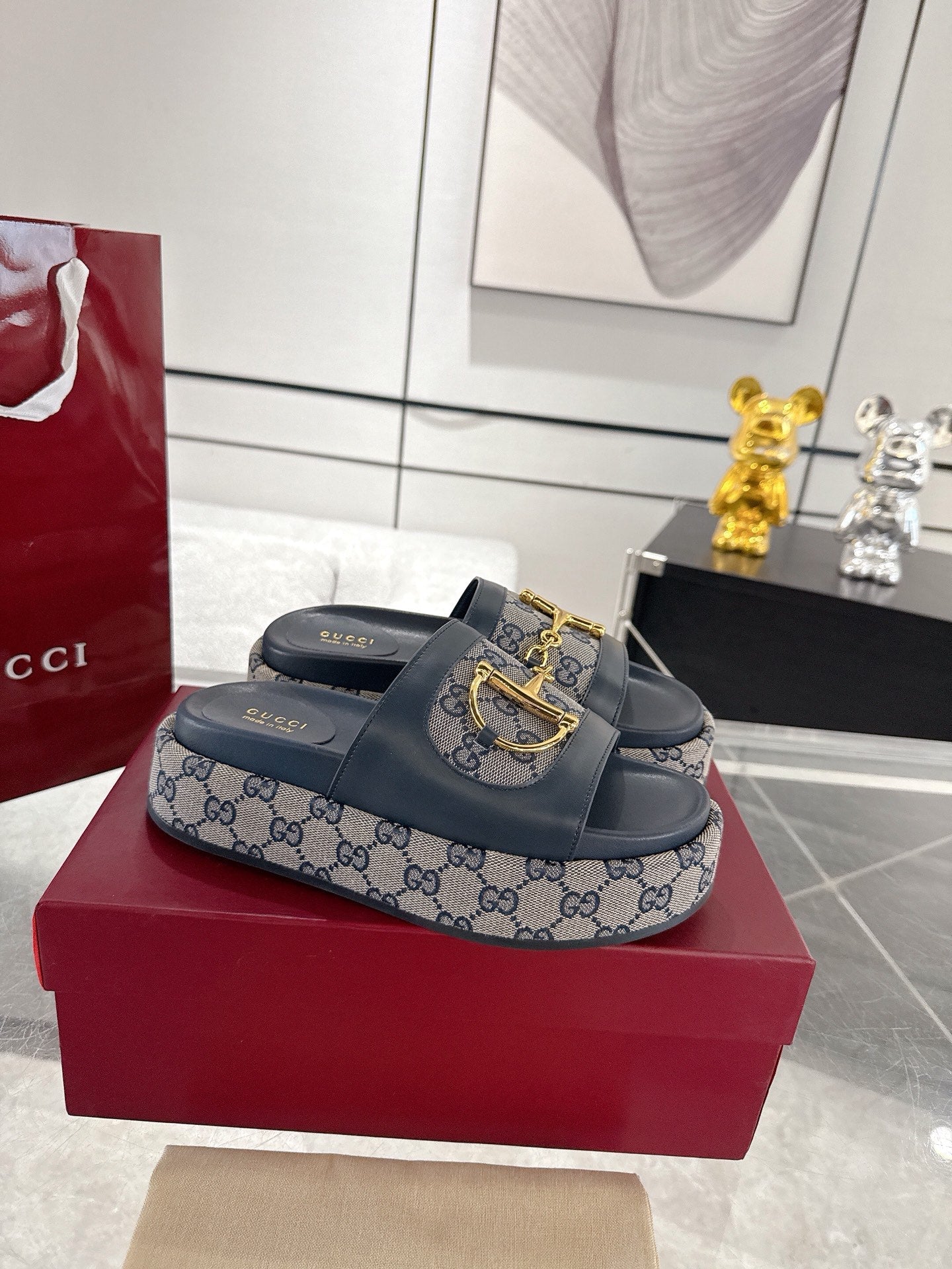 Gucc 25fw thick slippers