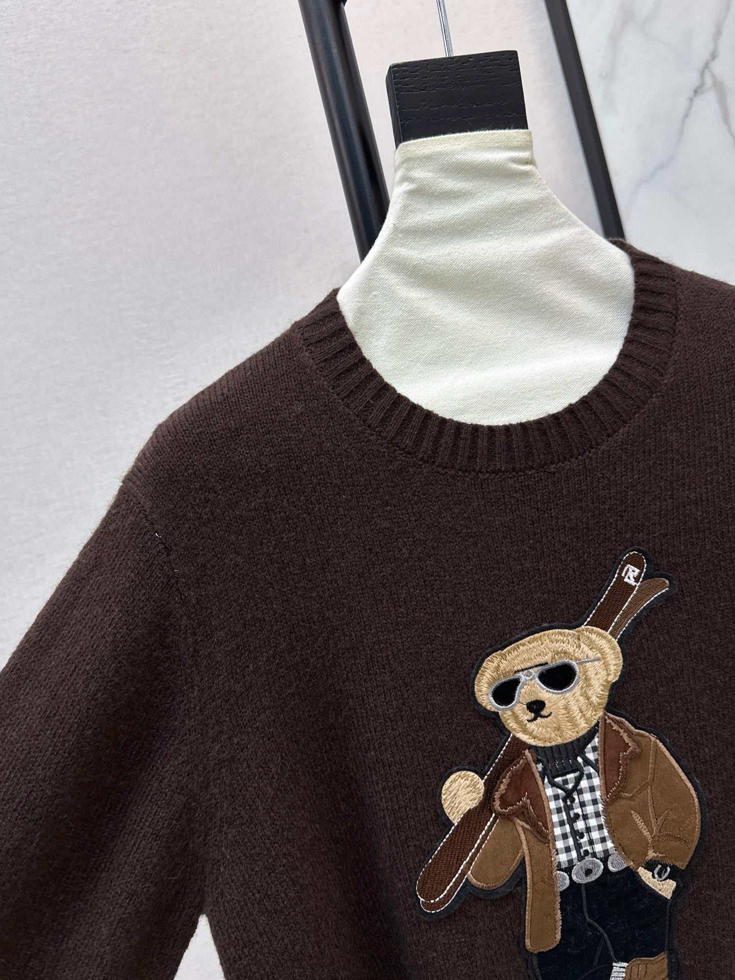 Ral NEW Embroidered sweater