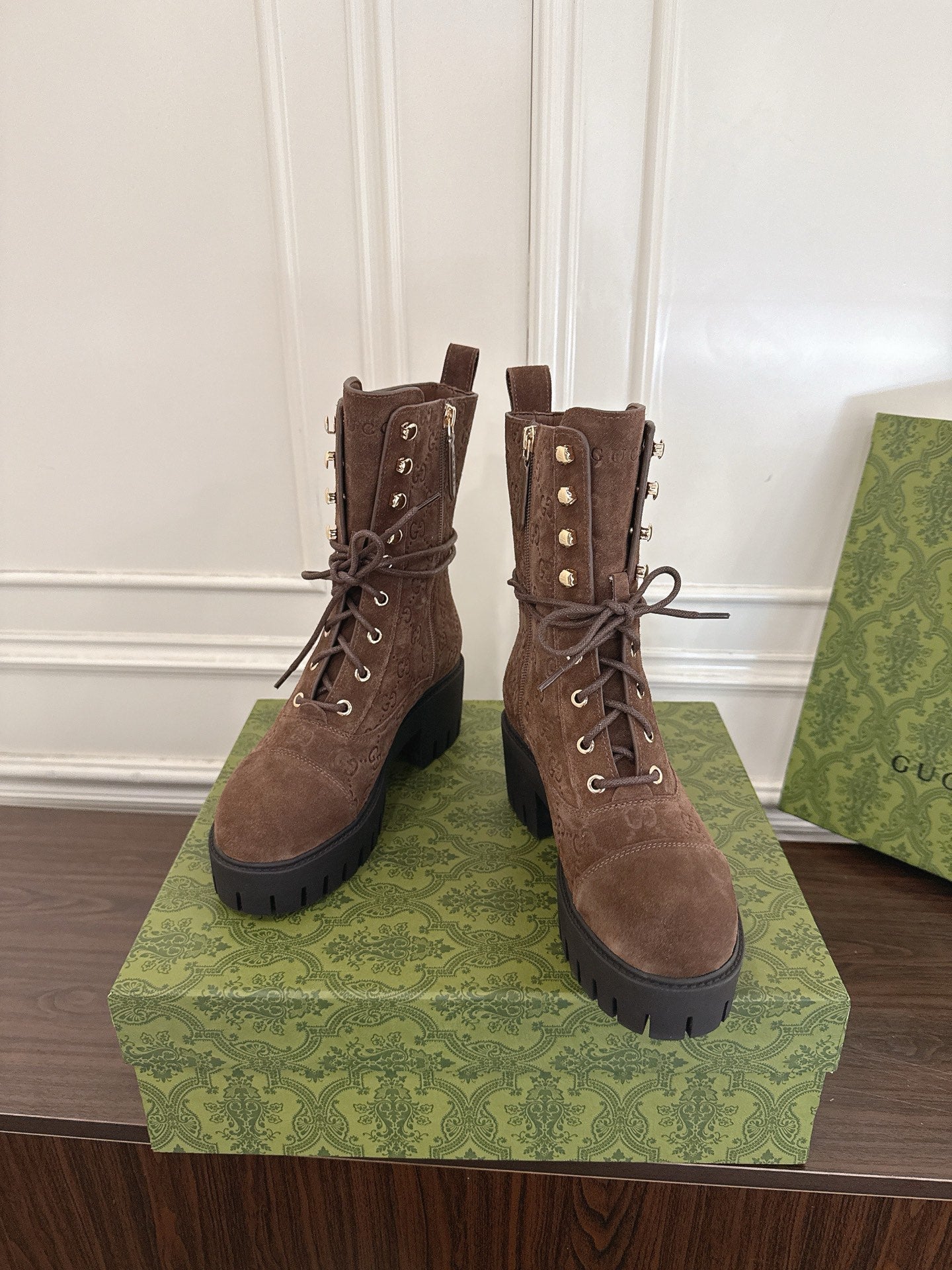 Gucc 25fw ankle boots