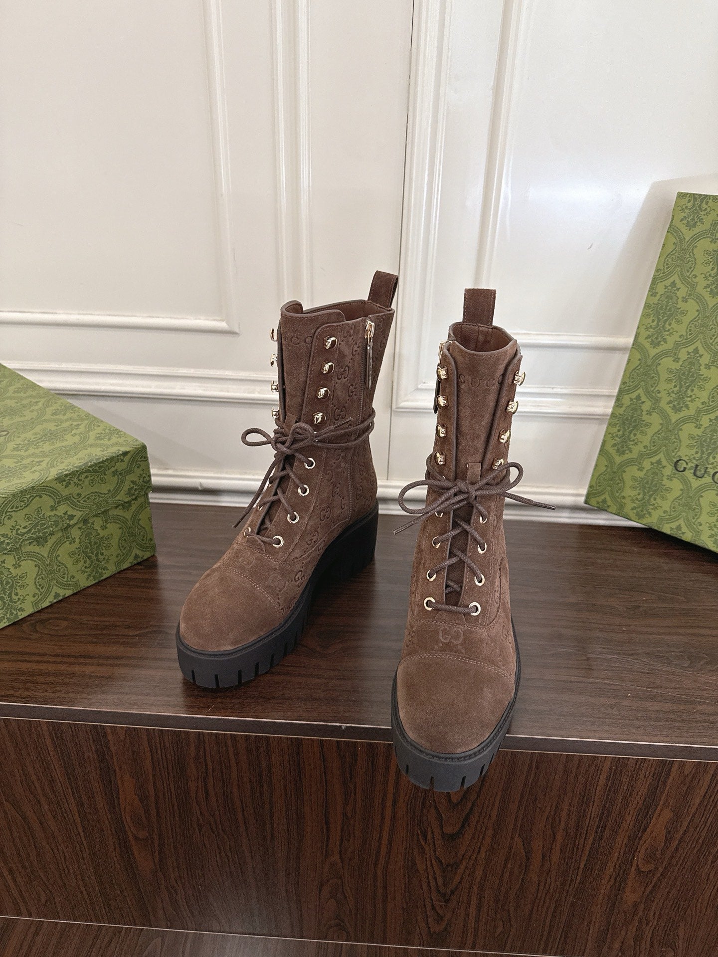 Gucc 25fw ankle boots