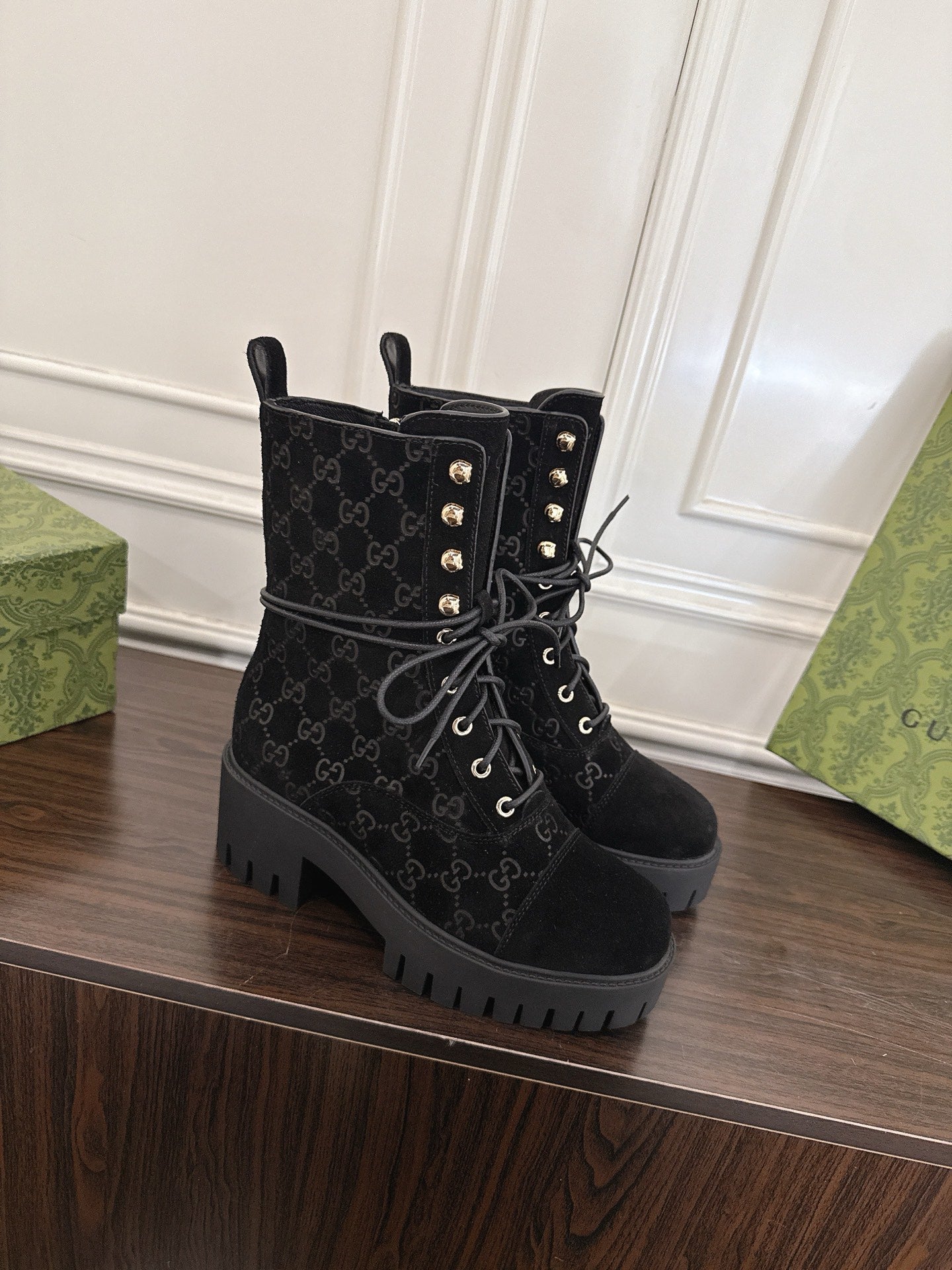 Gucc 25fw ankle boots