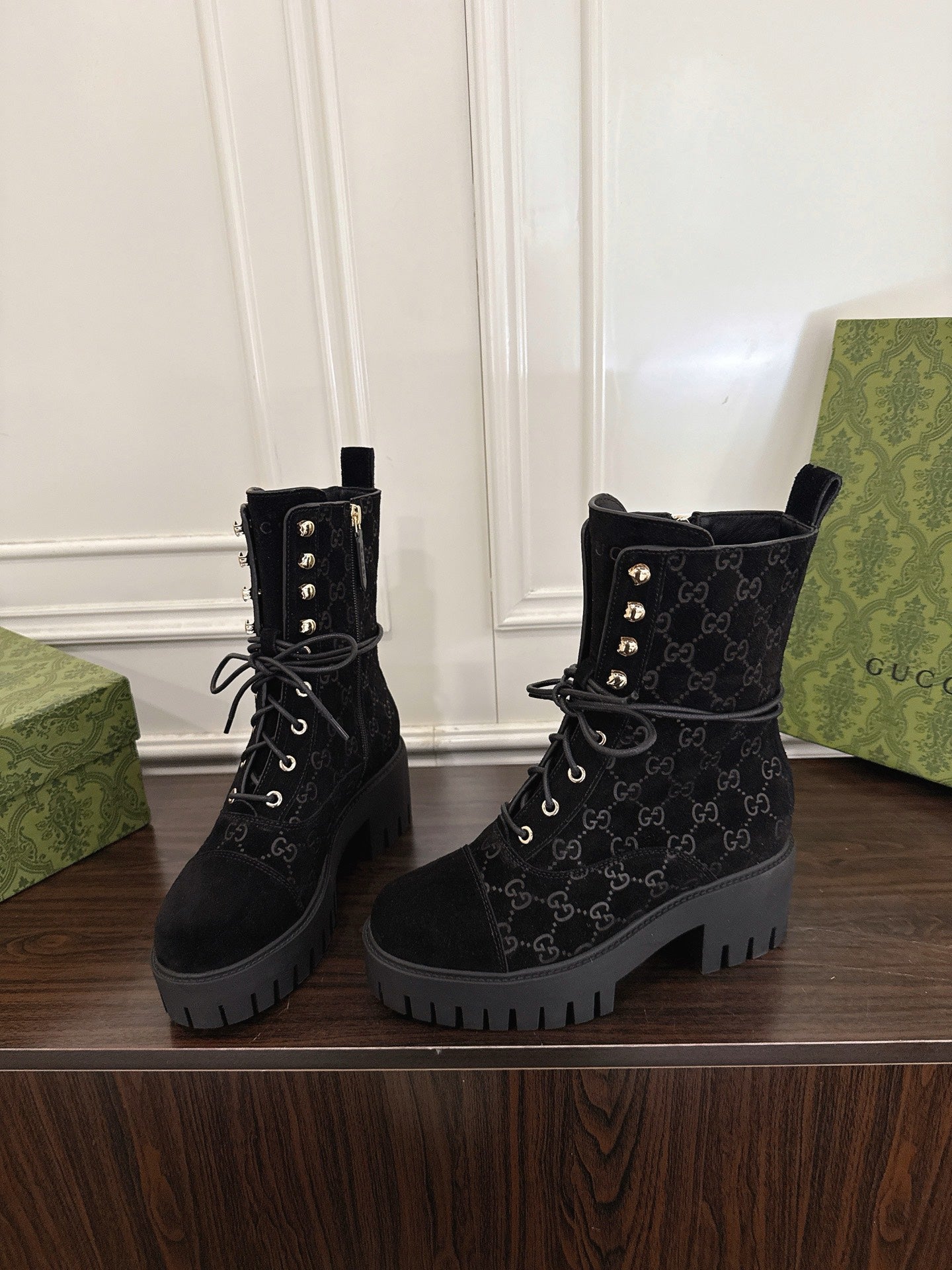 Gucc 25fw ankle boots