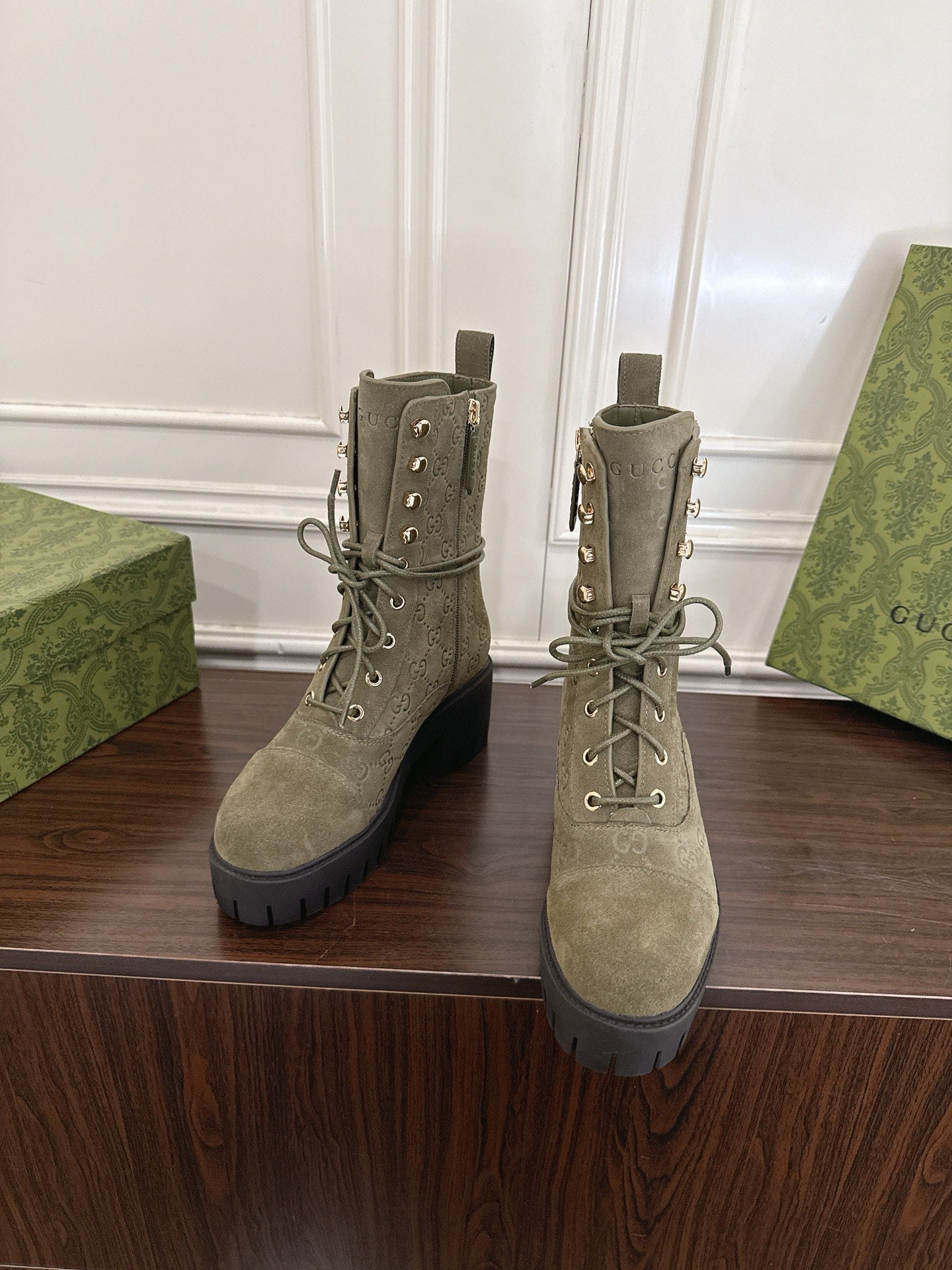 Gucc 25fw ankle boots