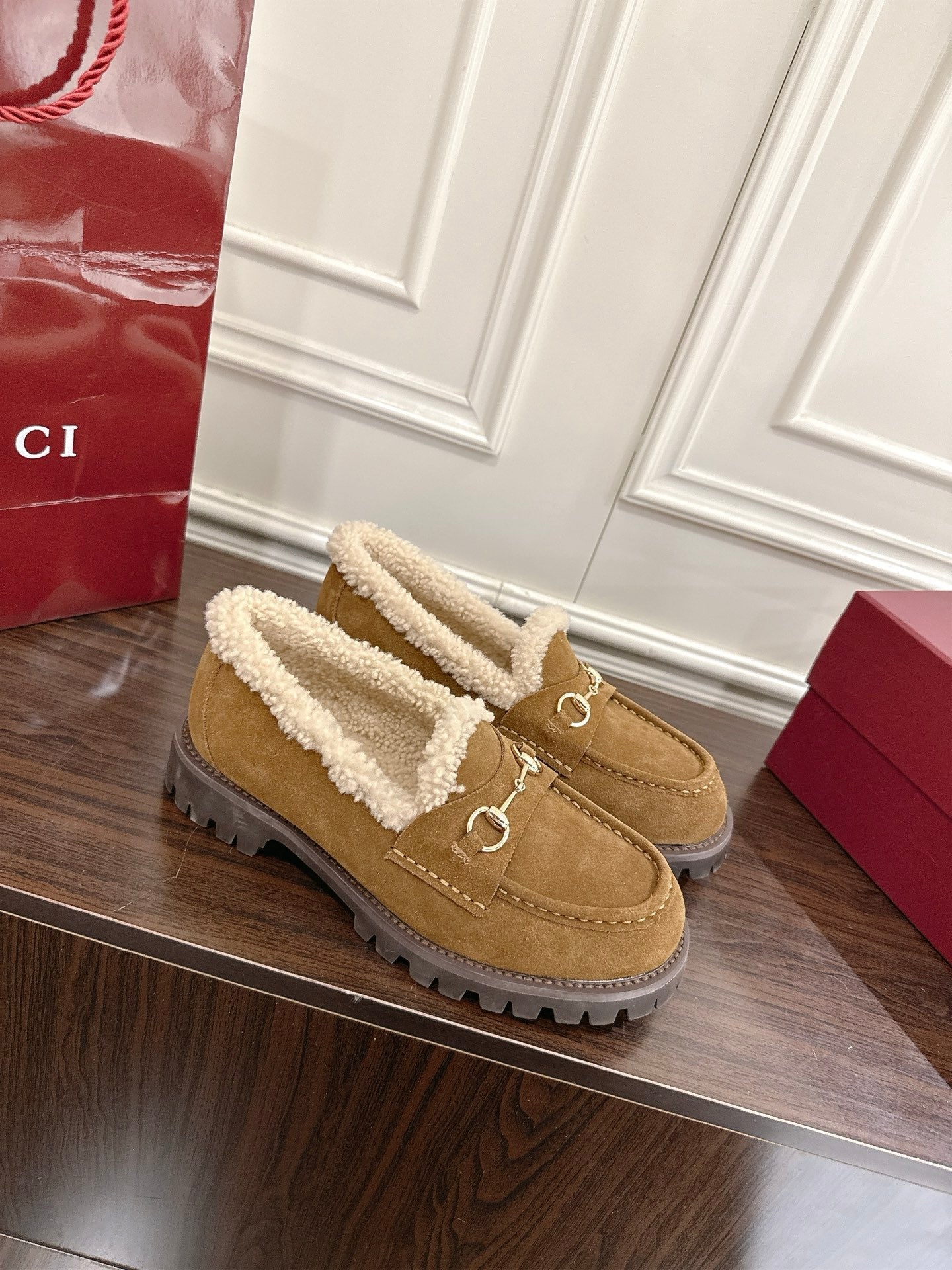Gucc 25fw loafers shoes
