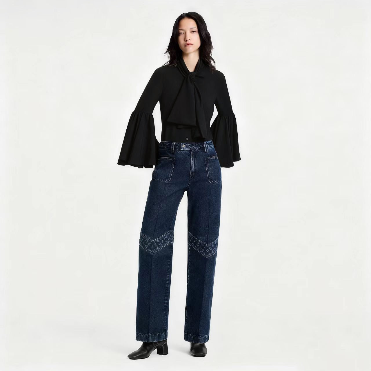 Louis NEW ribbon flare sleeve shirt