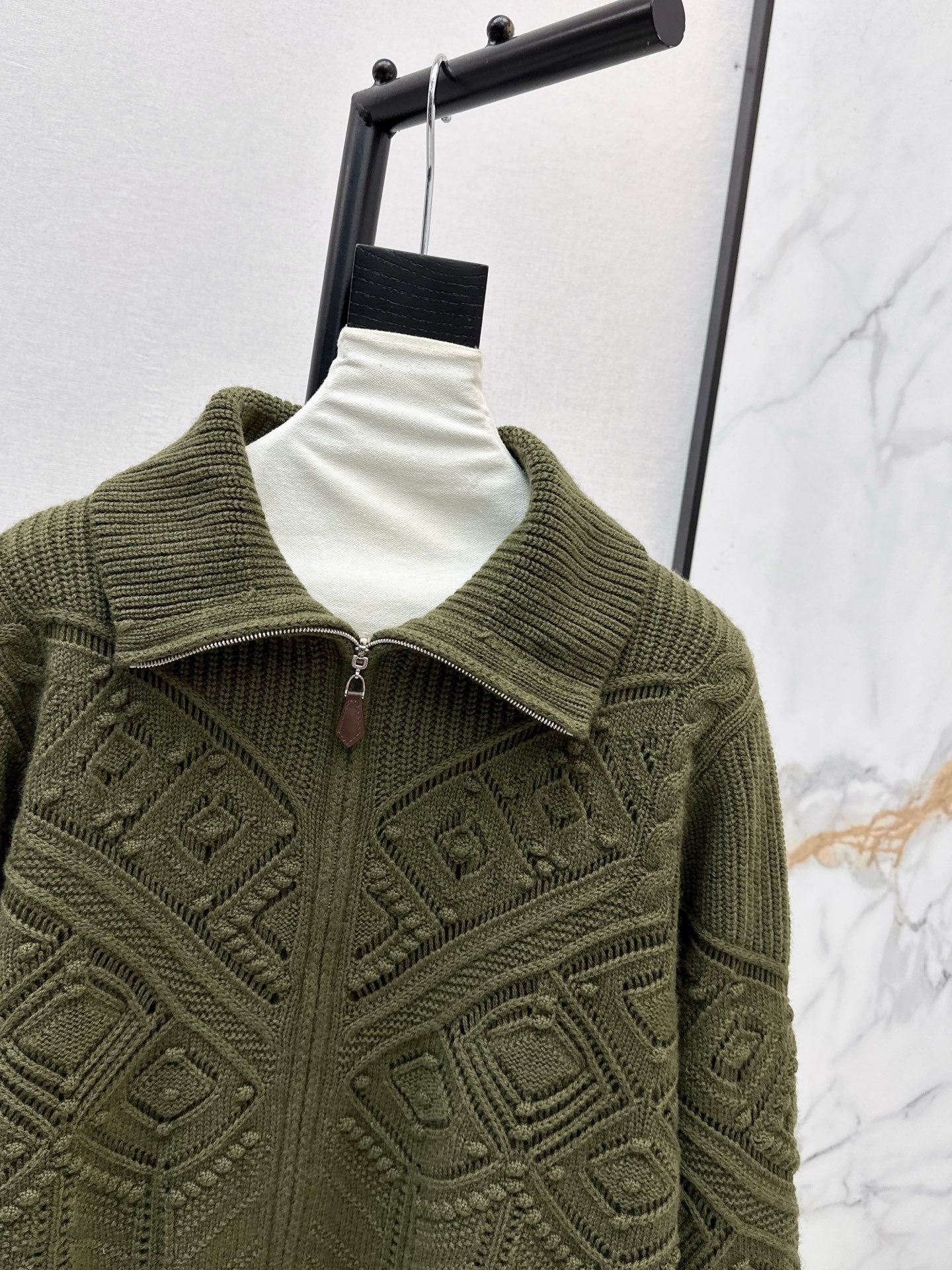 Loro NEW Jacquard knit cardigan