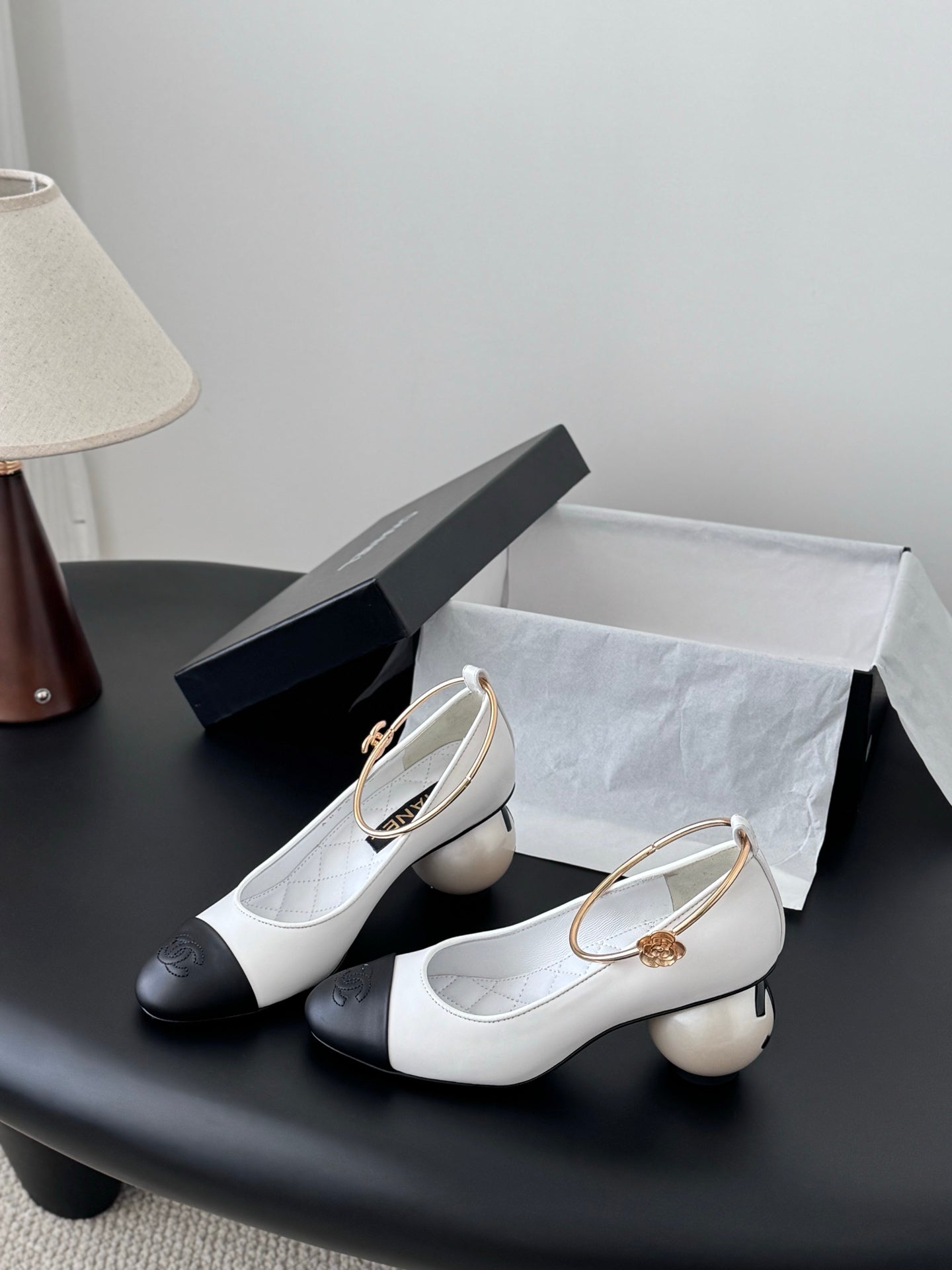 Chan 25fw chunky heels