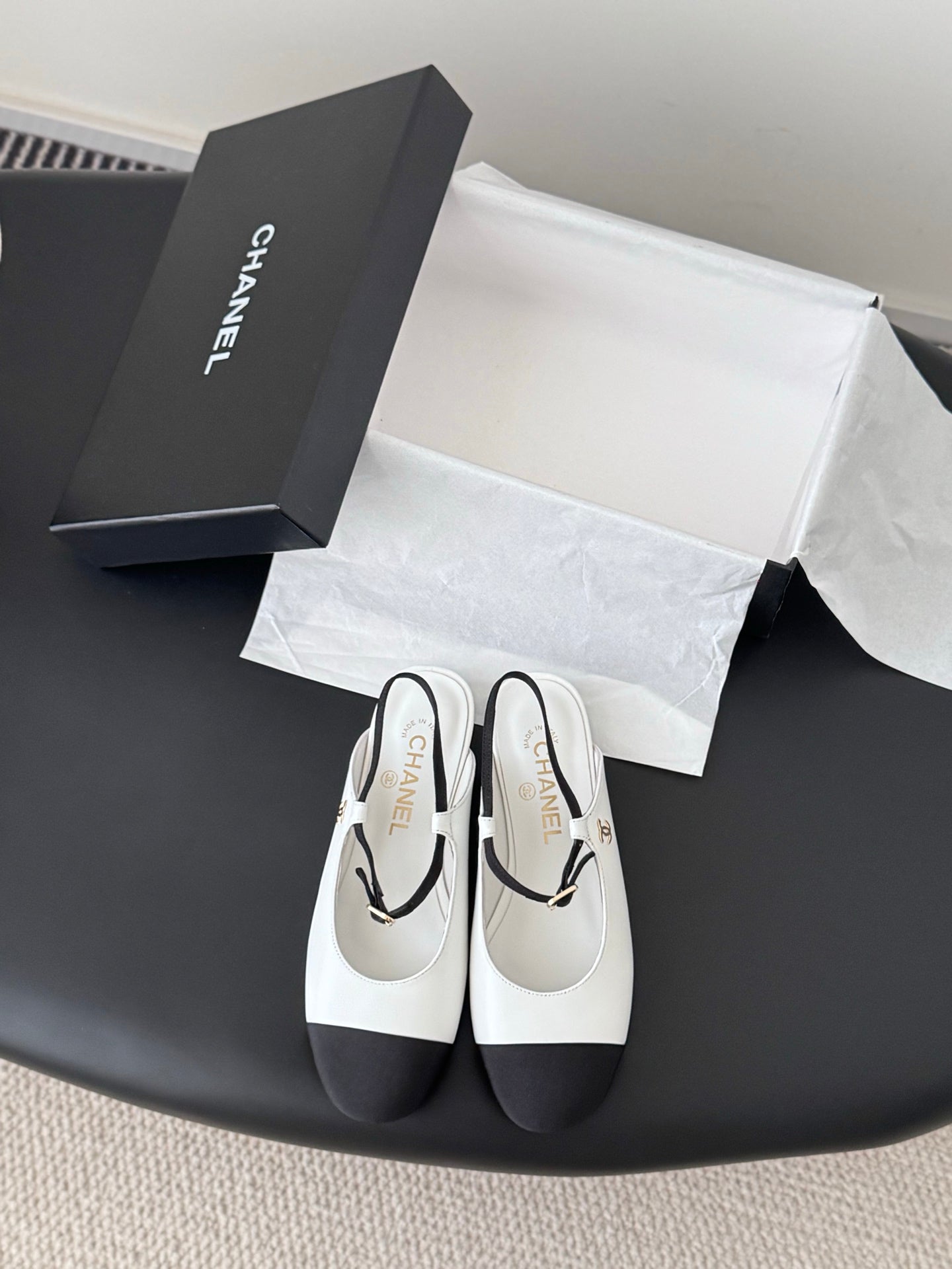 Chan 25fw slingback mary jane flats