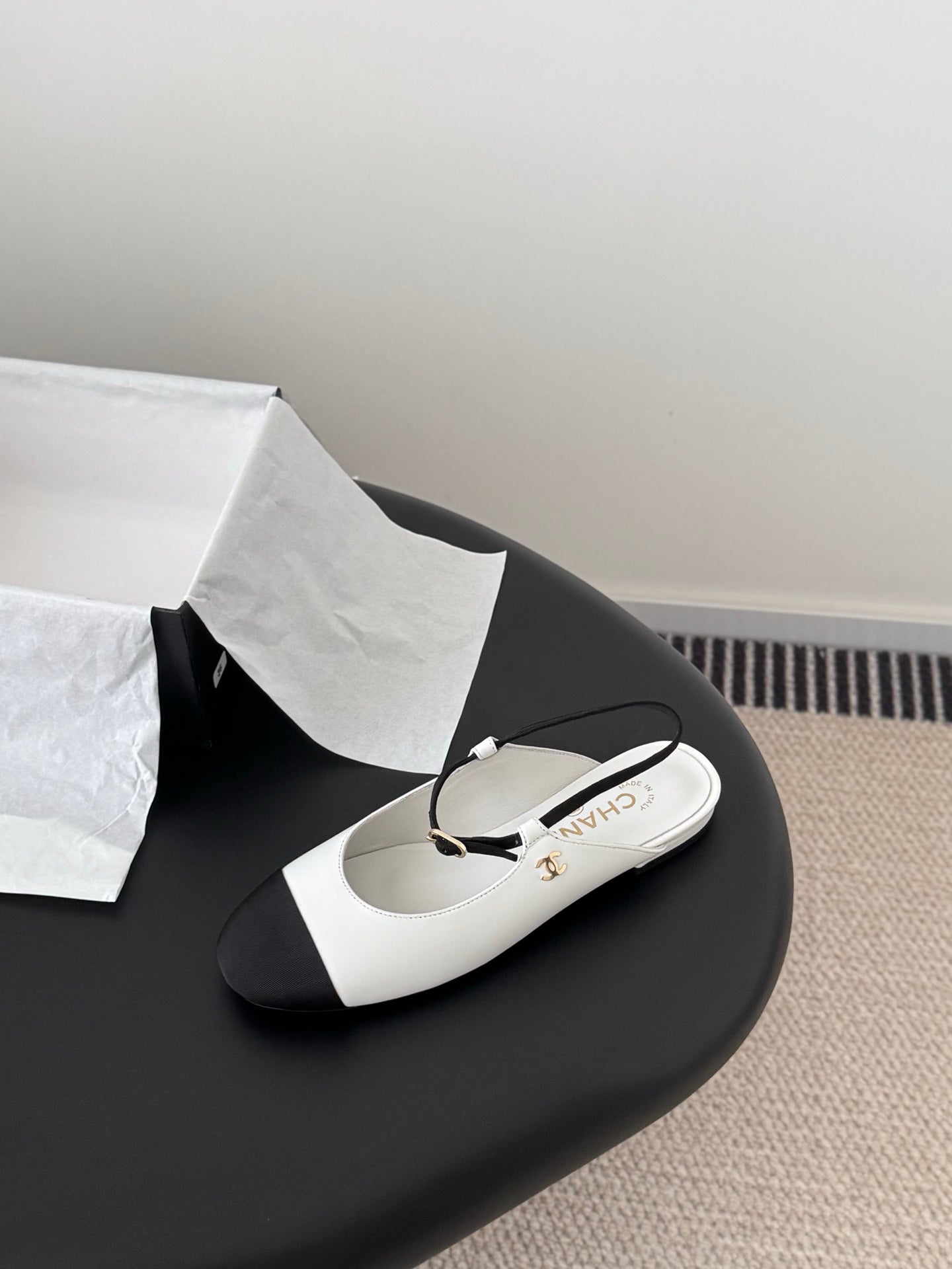 Chan 25fw slingback mary jane flats