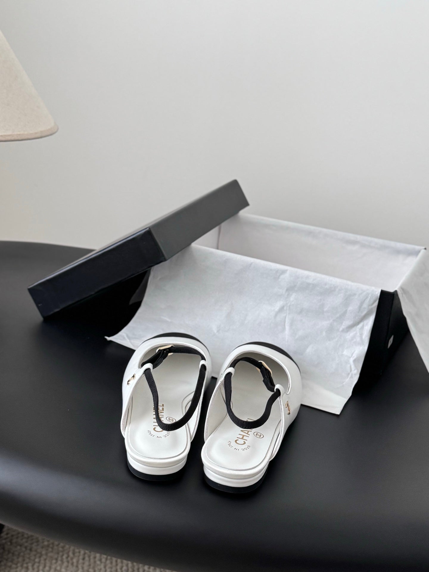 Chan 25fw slingback mary jane flats