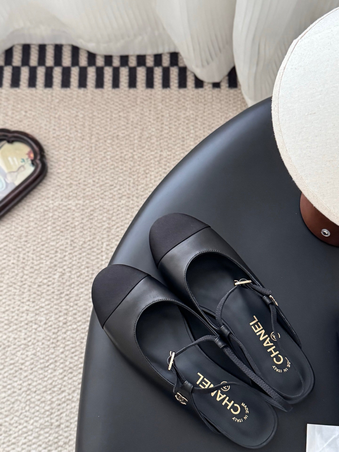 Chan 25fw slingback mary jane flats