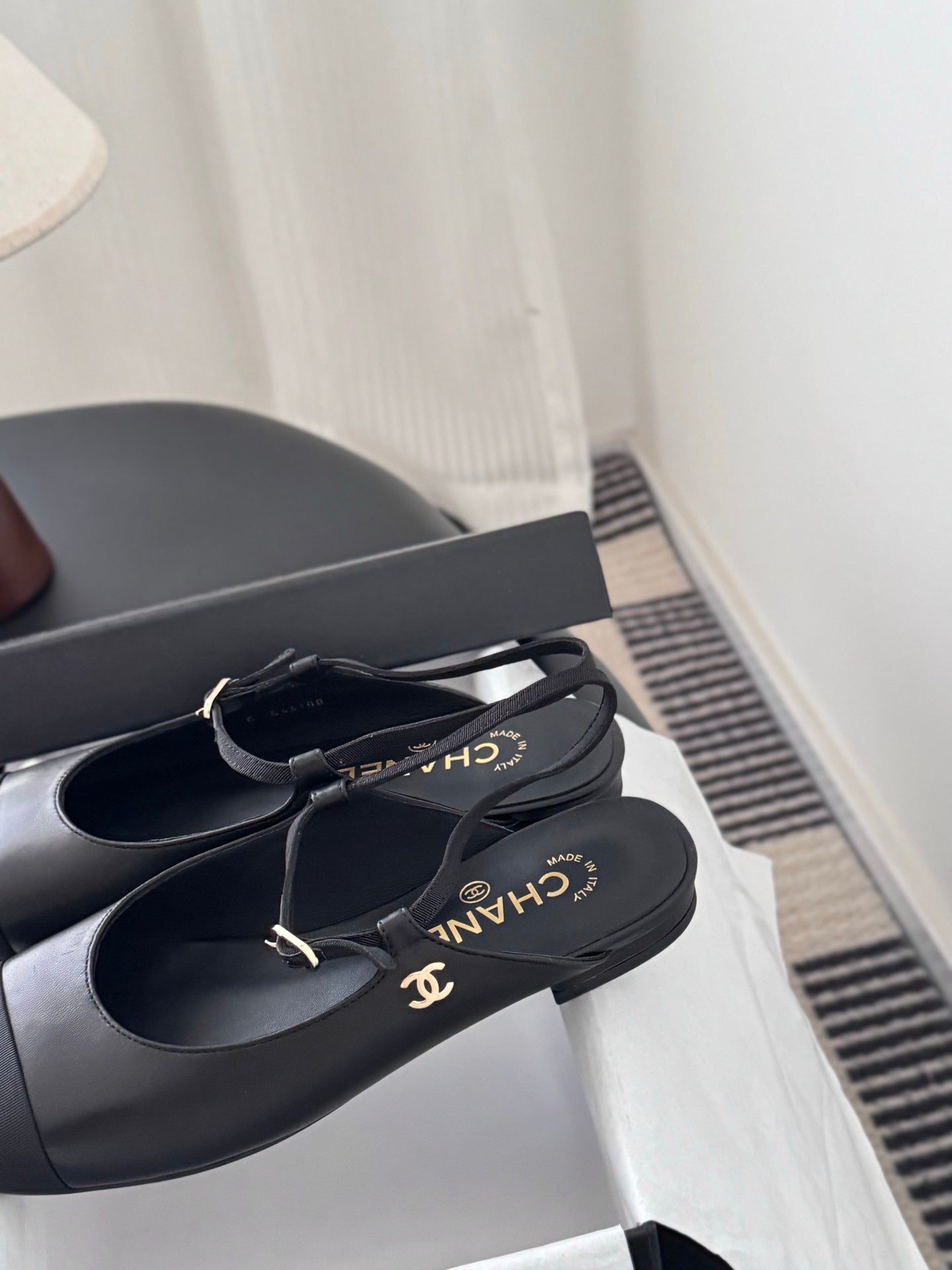 Chan 25fw slingback mary jane flats