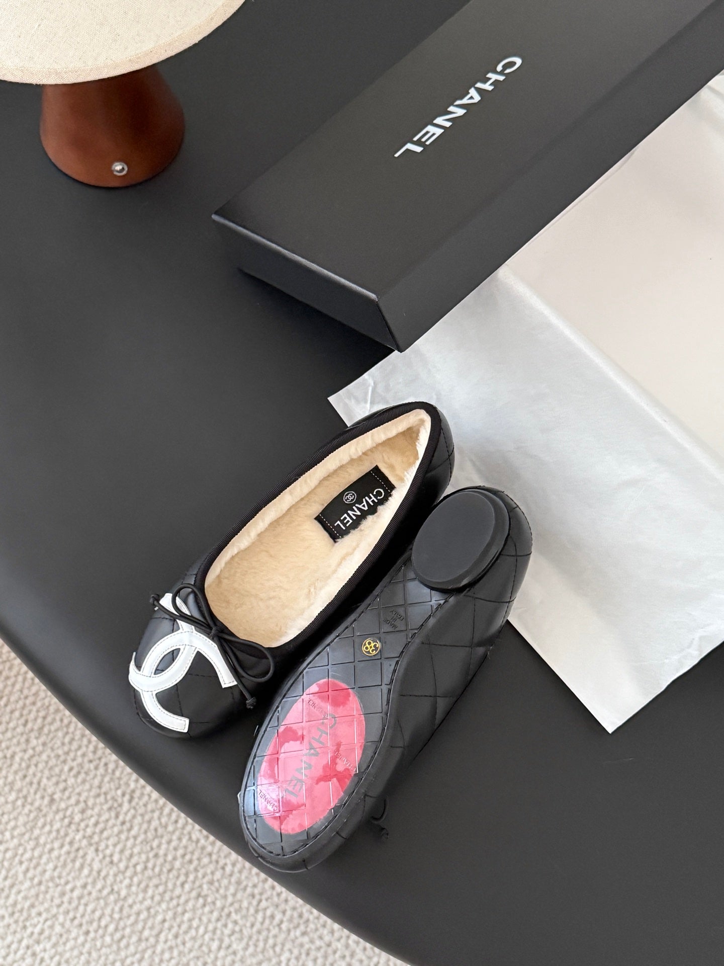 Chan 25fw fleece lined flats