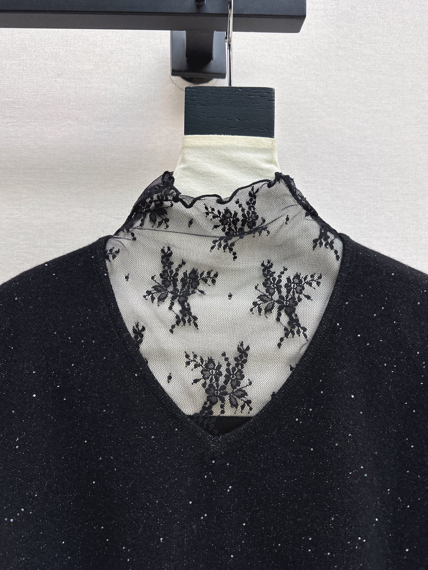 Es NEW Lace wool sweater