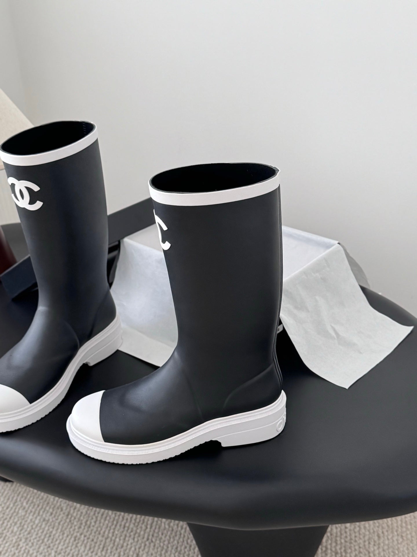 Chan 25fw rain boots