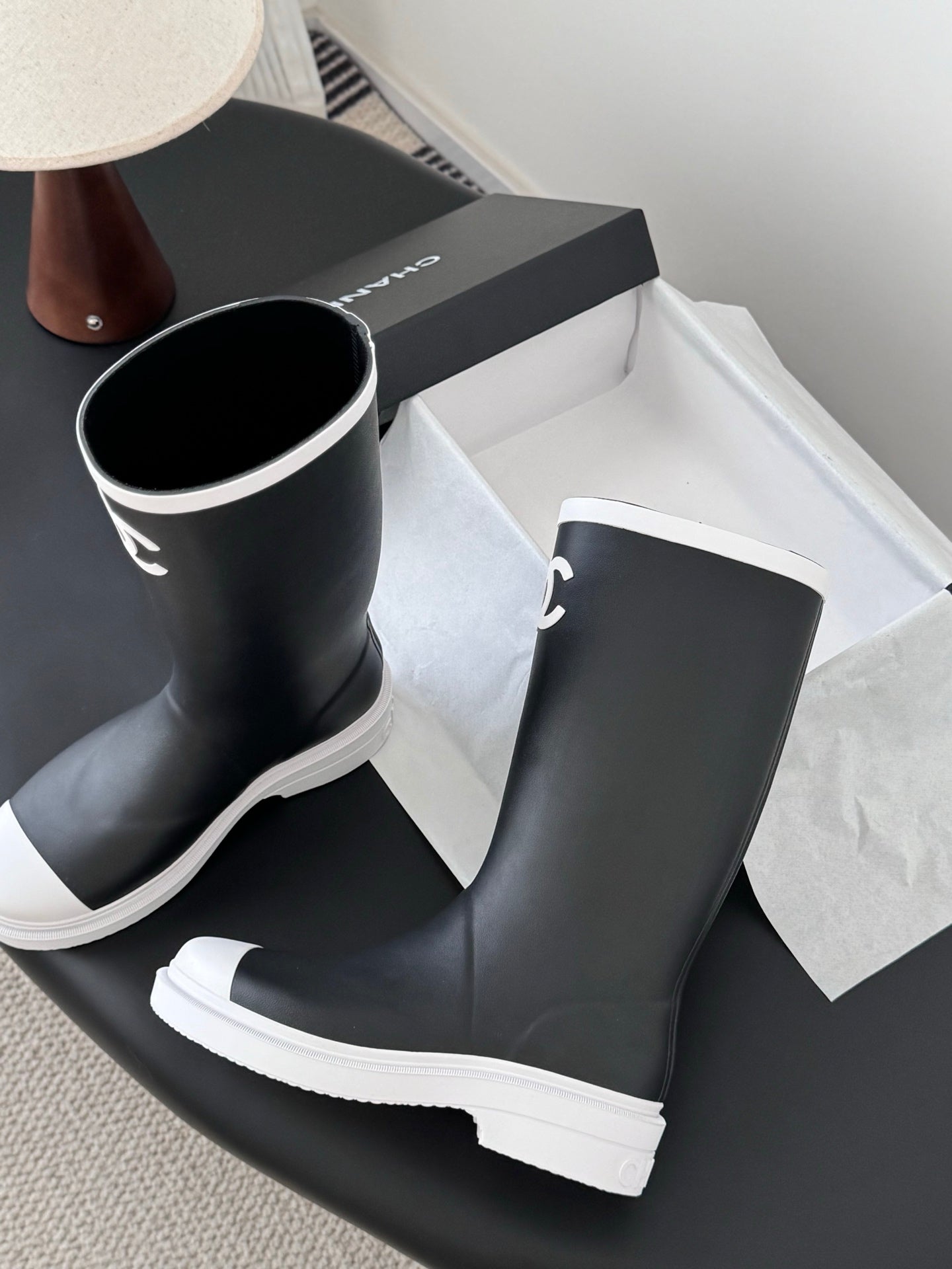 Chan 25fw rain boots