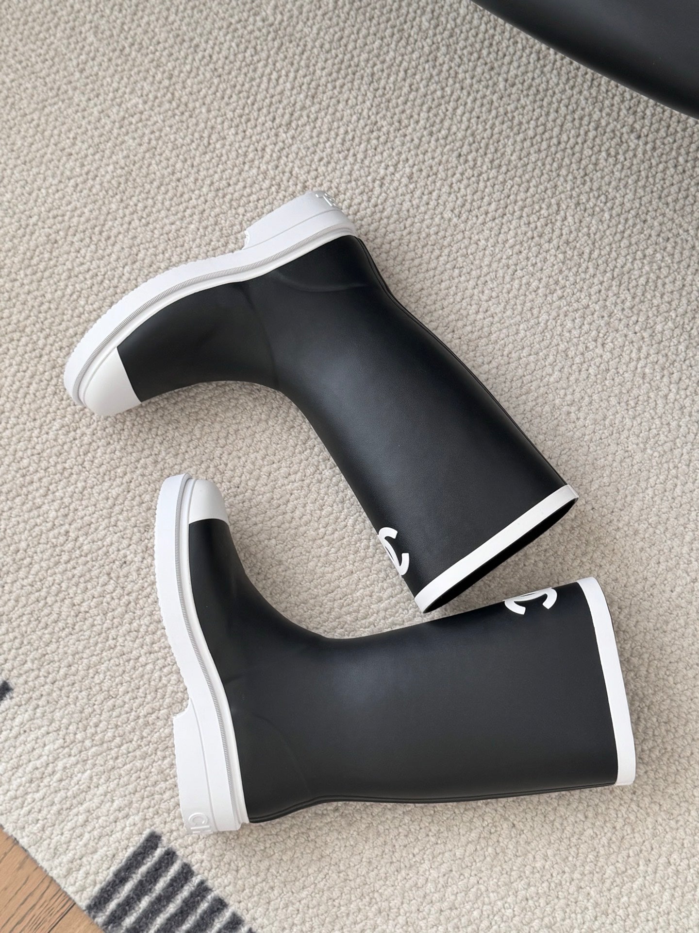 Chan 25fw rain boots