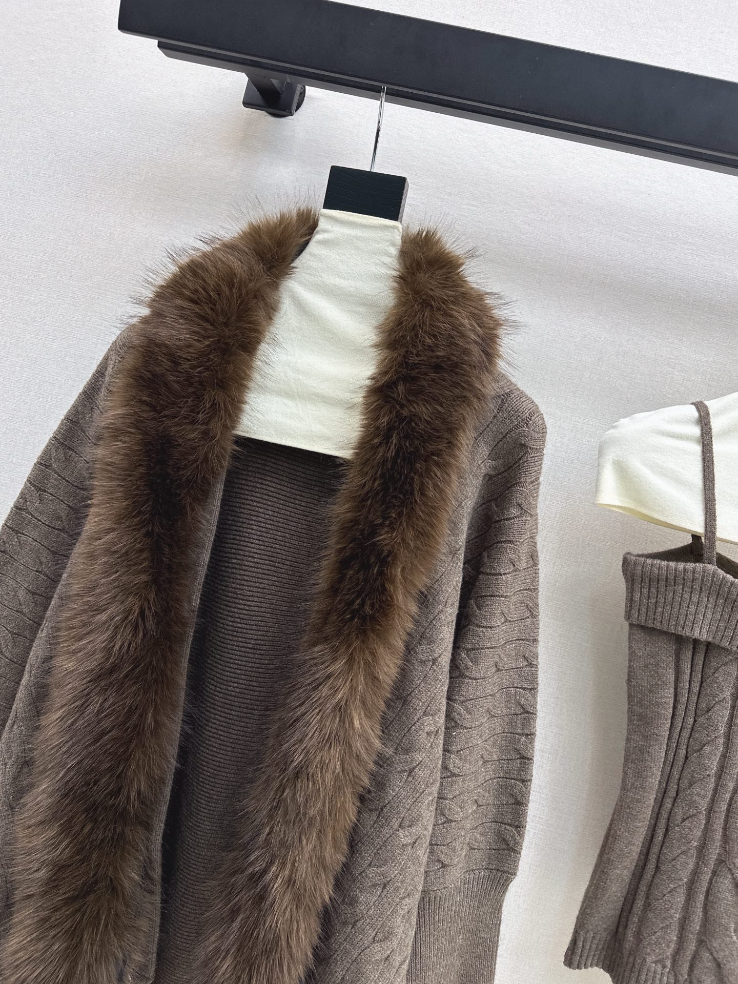 Miu NEW  knit tank top cardigan