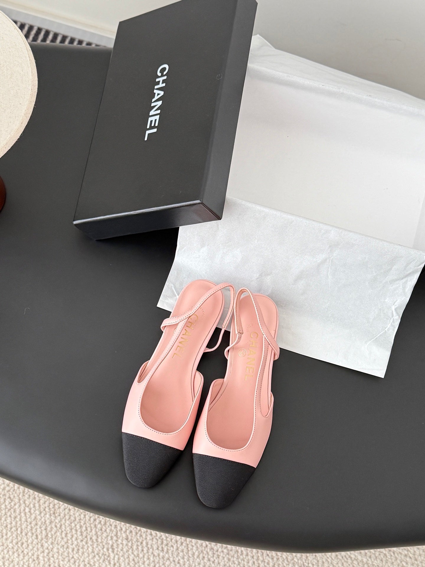 Chan 25fw slingback sandals