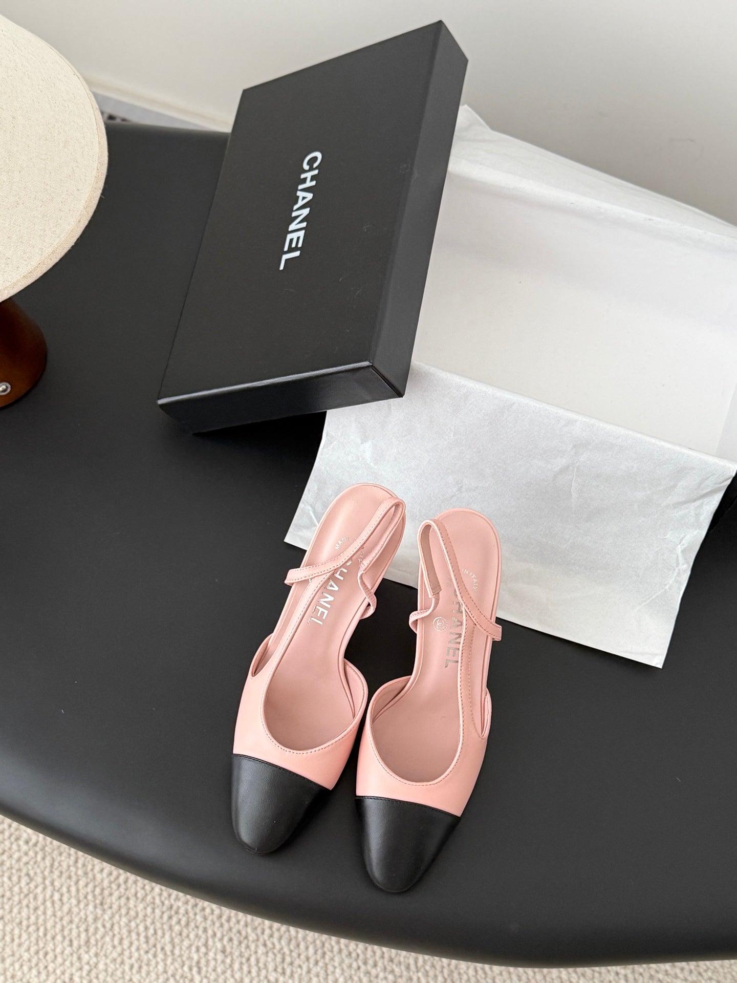 Chan 25fw slingback heels