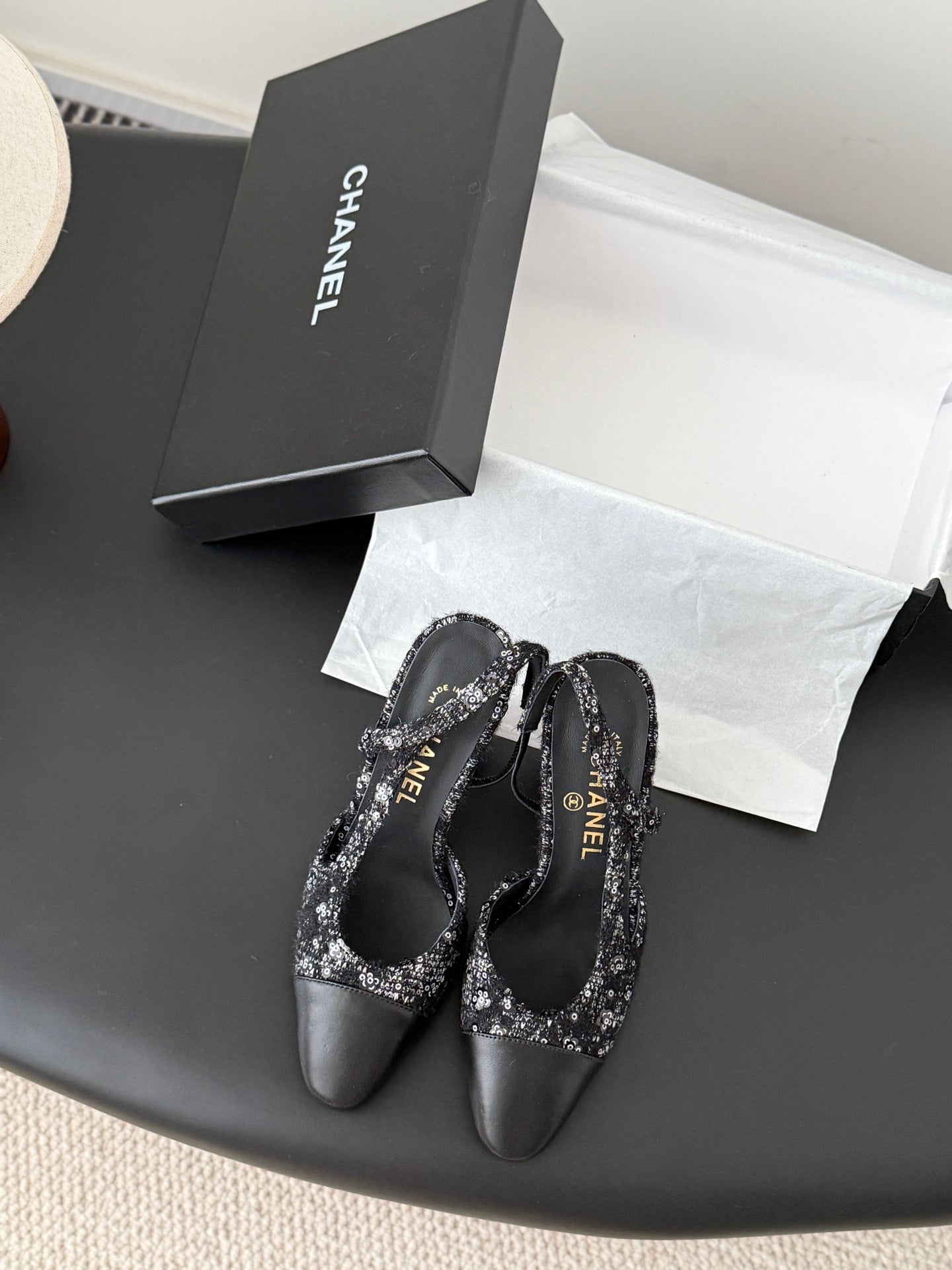 Chan 25fw slingback heels