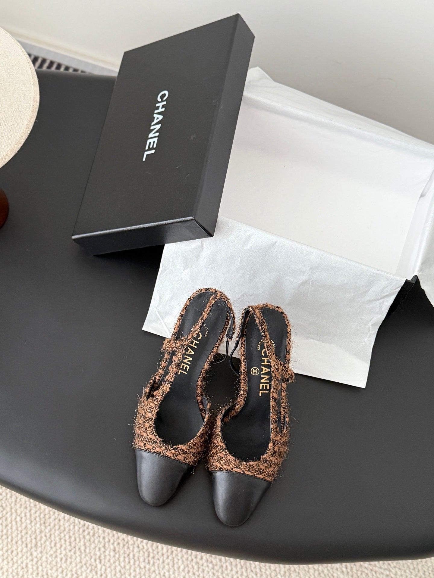 Chan 25fw slingback heels