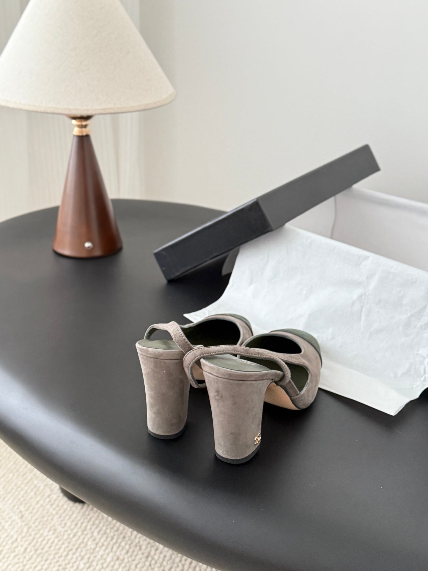 Chan 25fw slingback heels