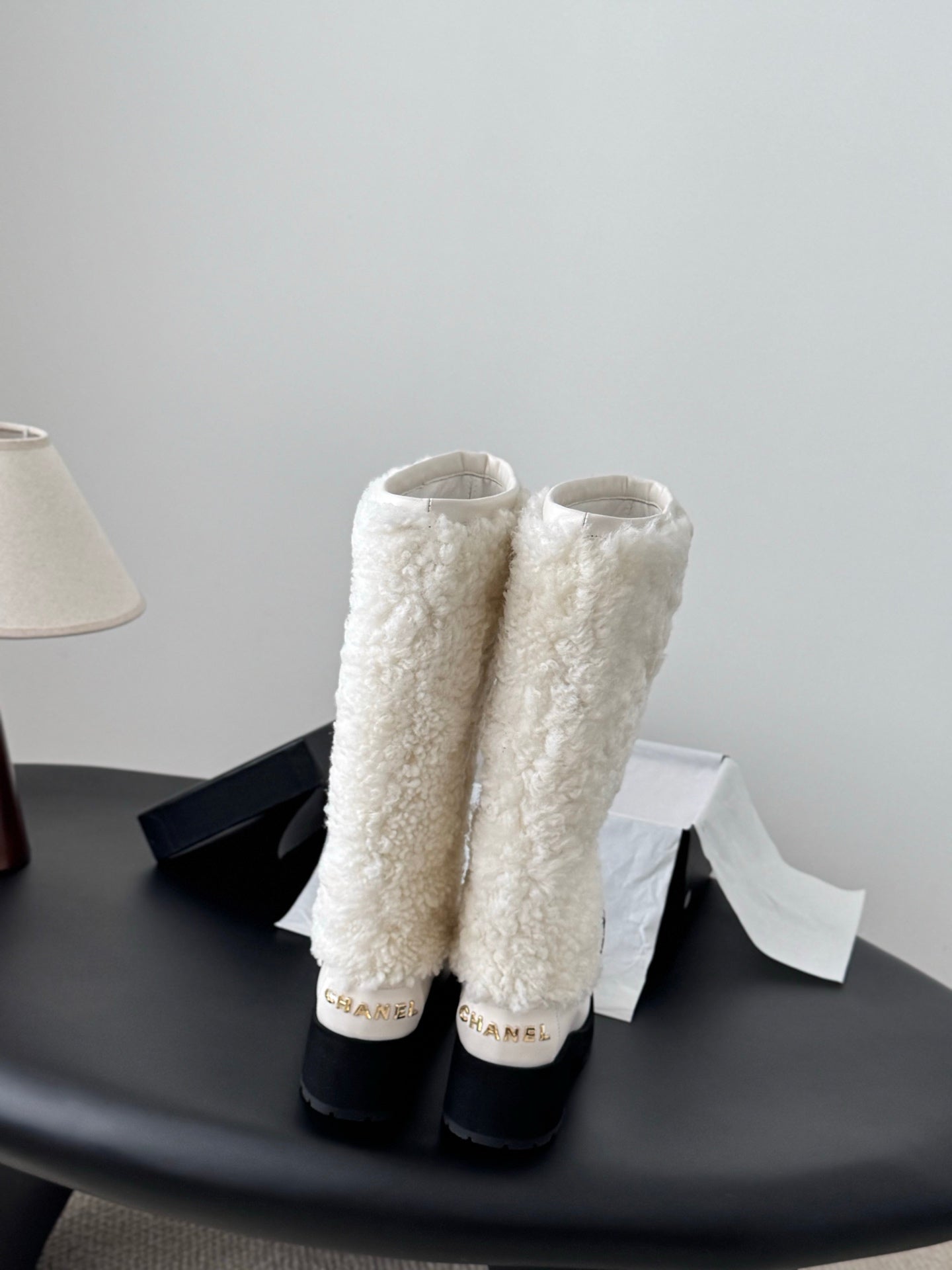 Chan 25fw plush half  boots with bow