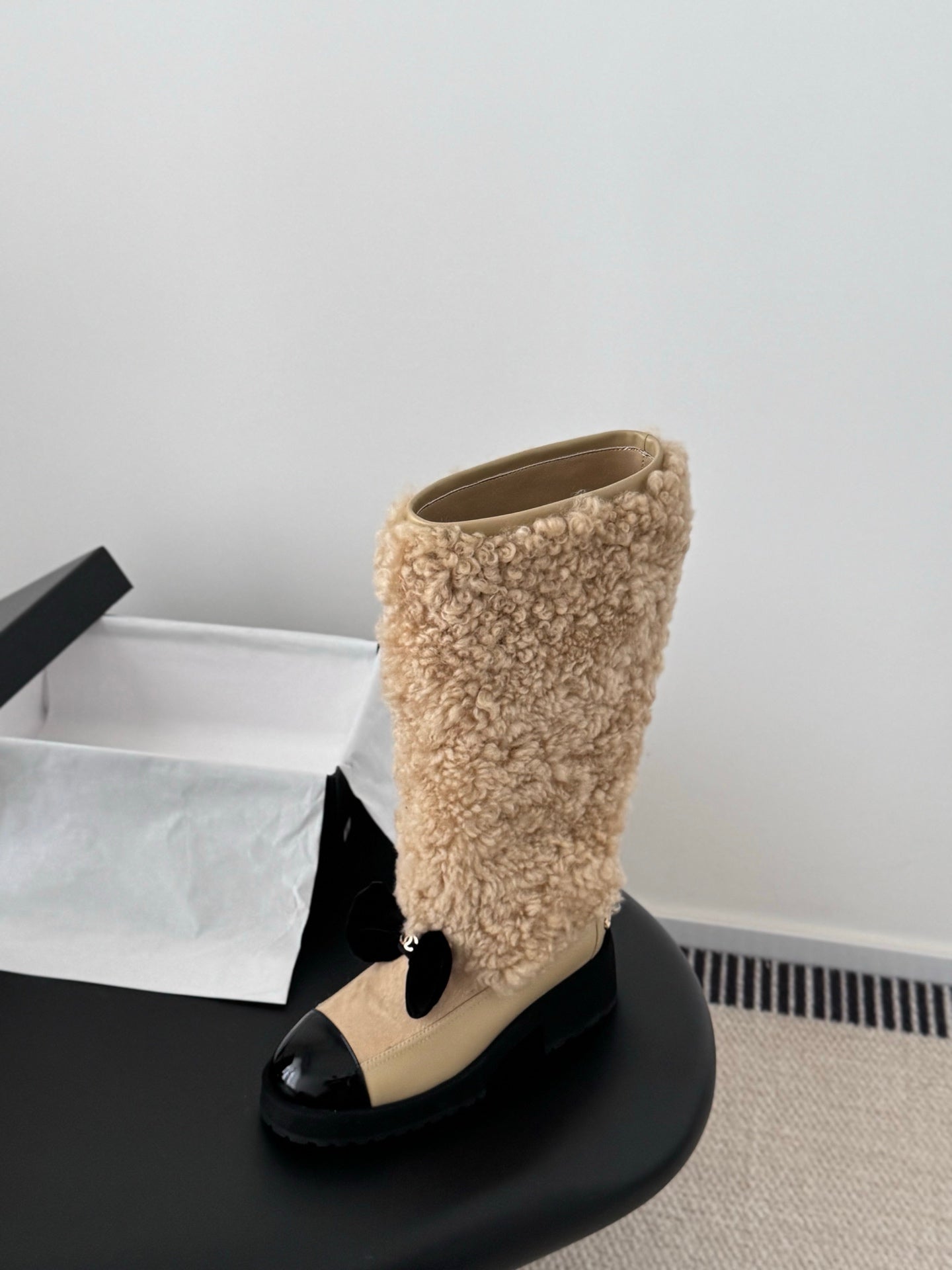 Chan 25fw plush half  boots with bow