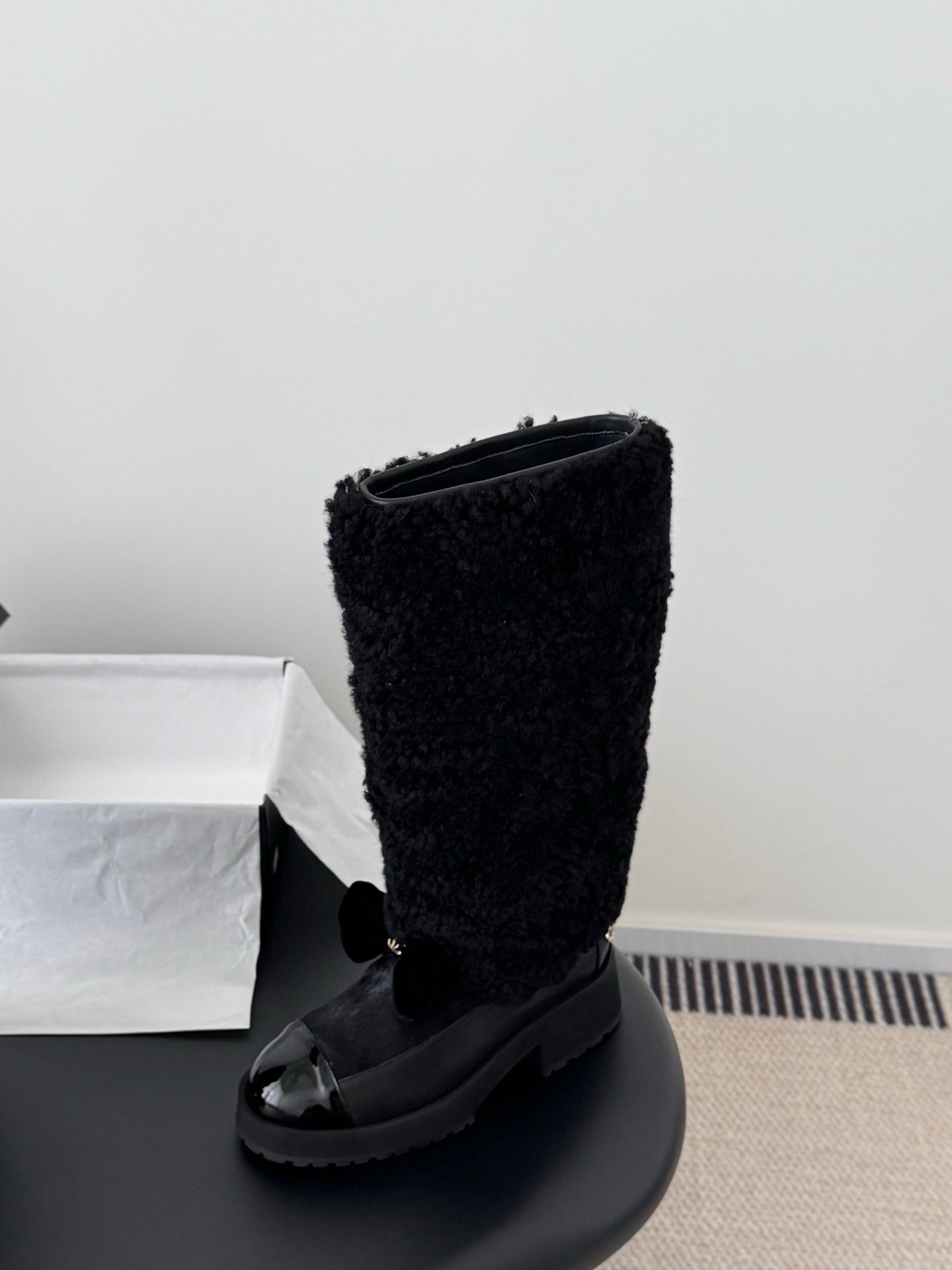 Chan 25fw plush half  boots with bow