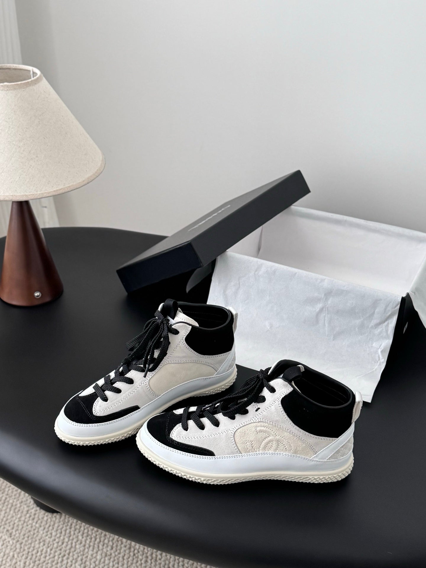 Chan 25fw sneaker with high tops