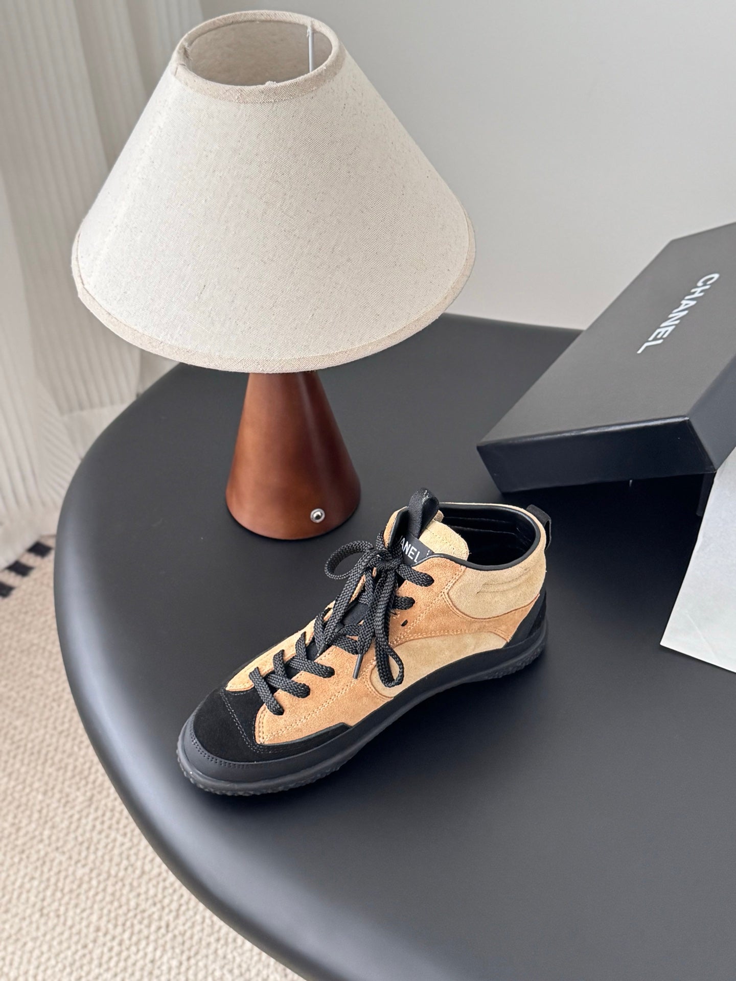 Chan 25fw sneaker with high tops