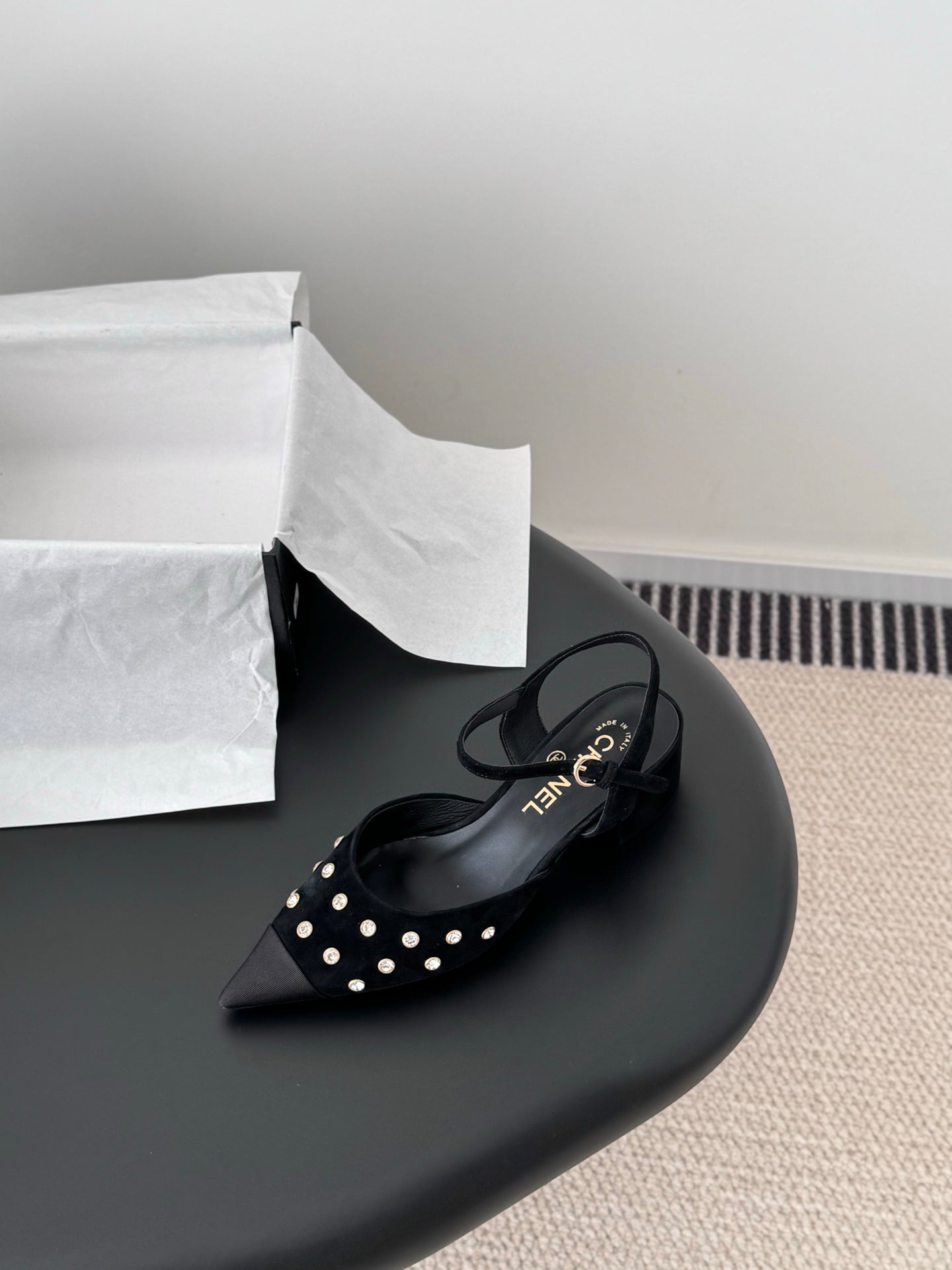 Chan 25fw rhinestones slingback sandals