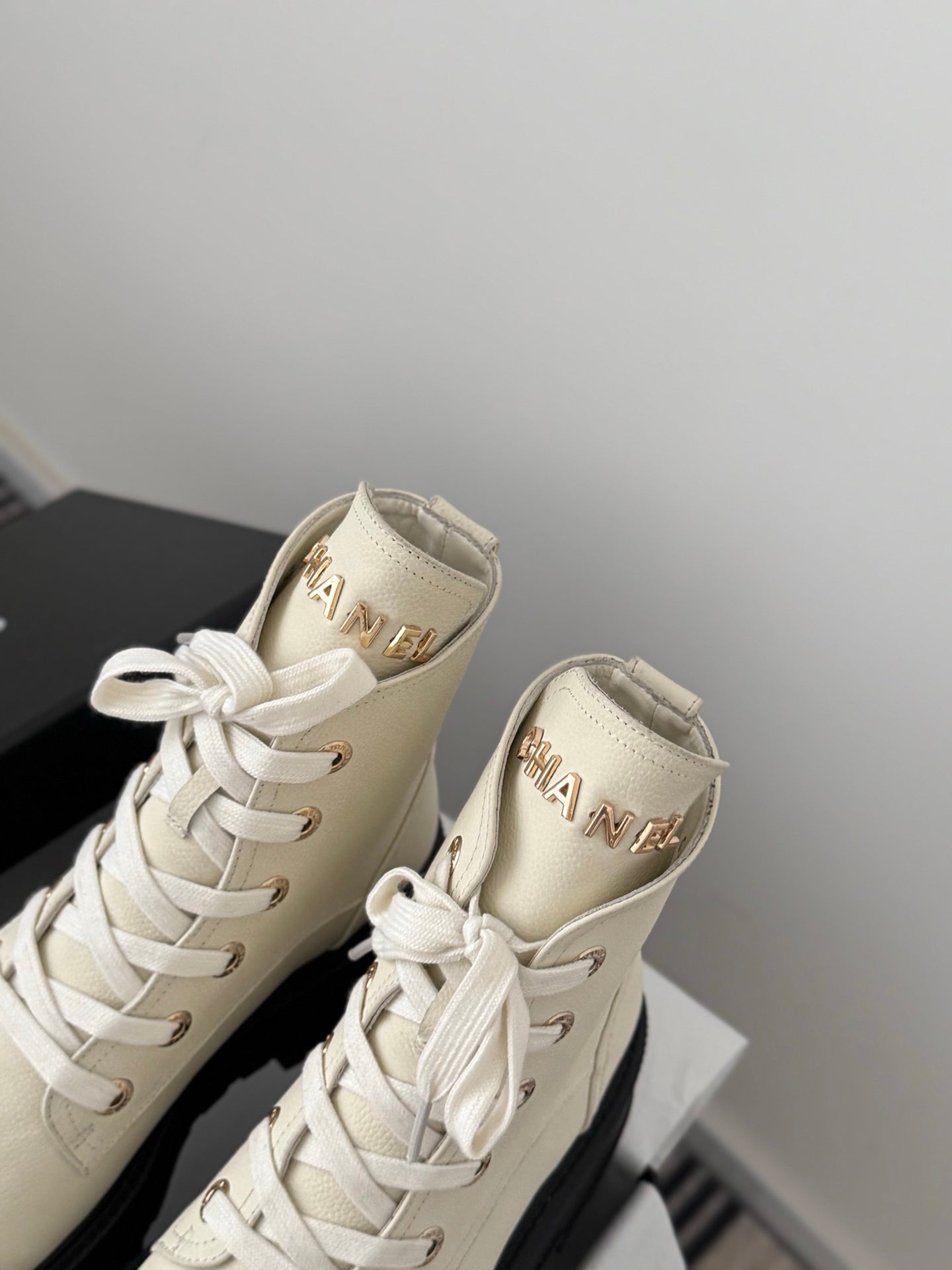 Chan 25fw ankle boots