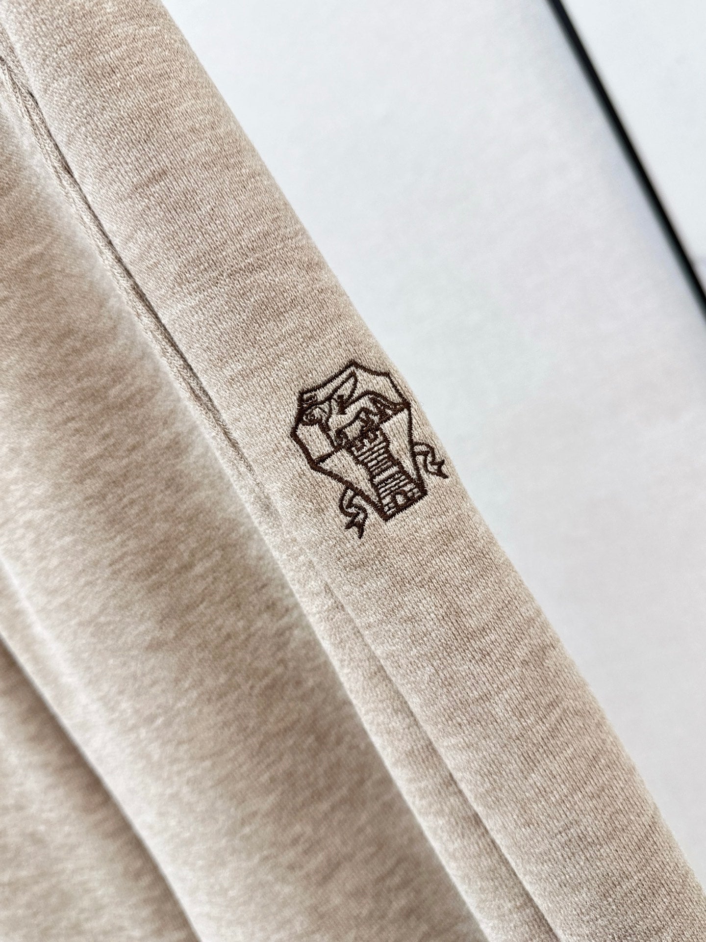 Brun NEW Straight pants