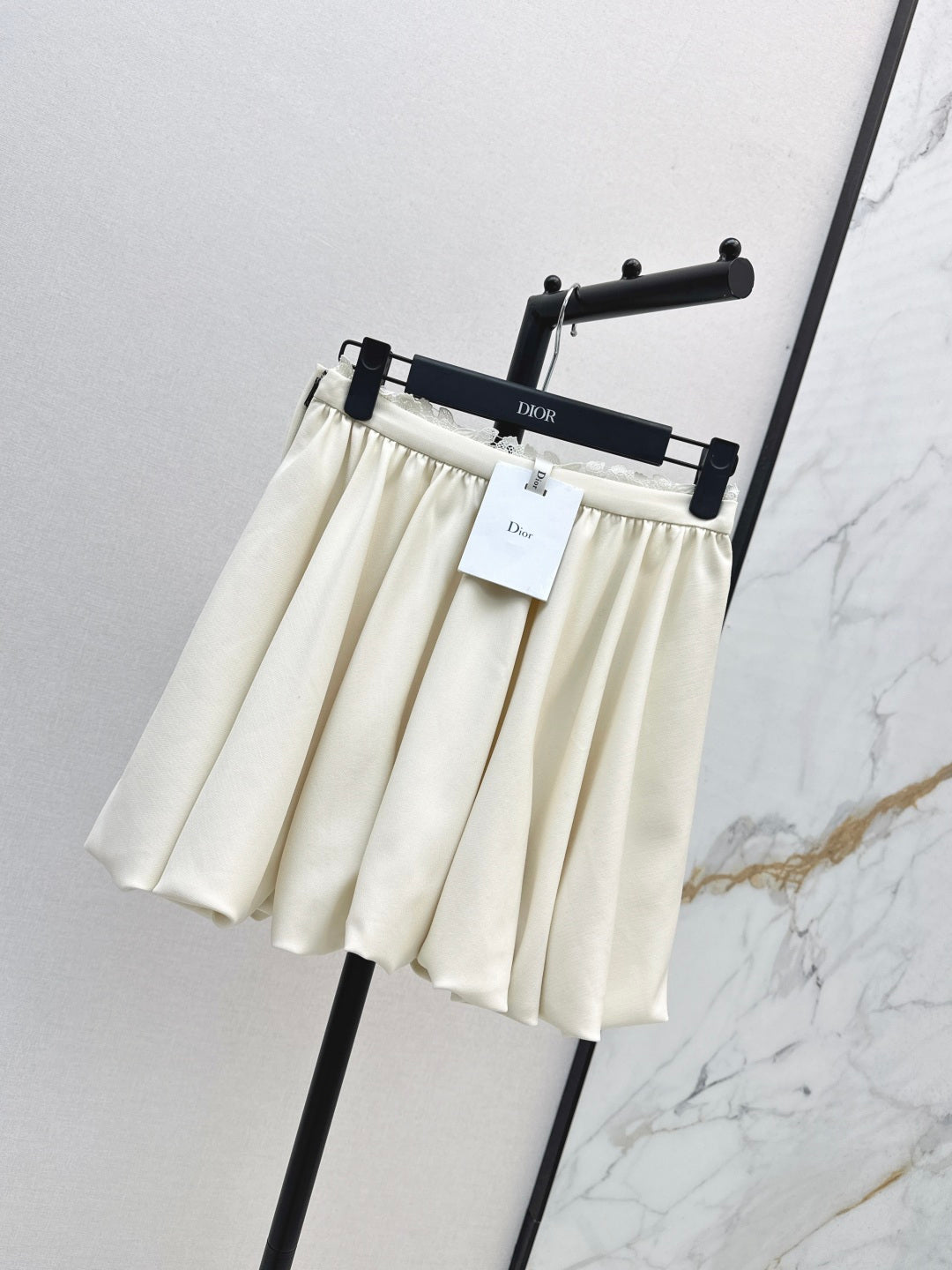 CD NEW  pleated skirt