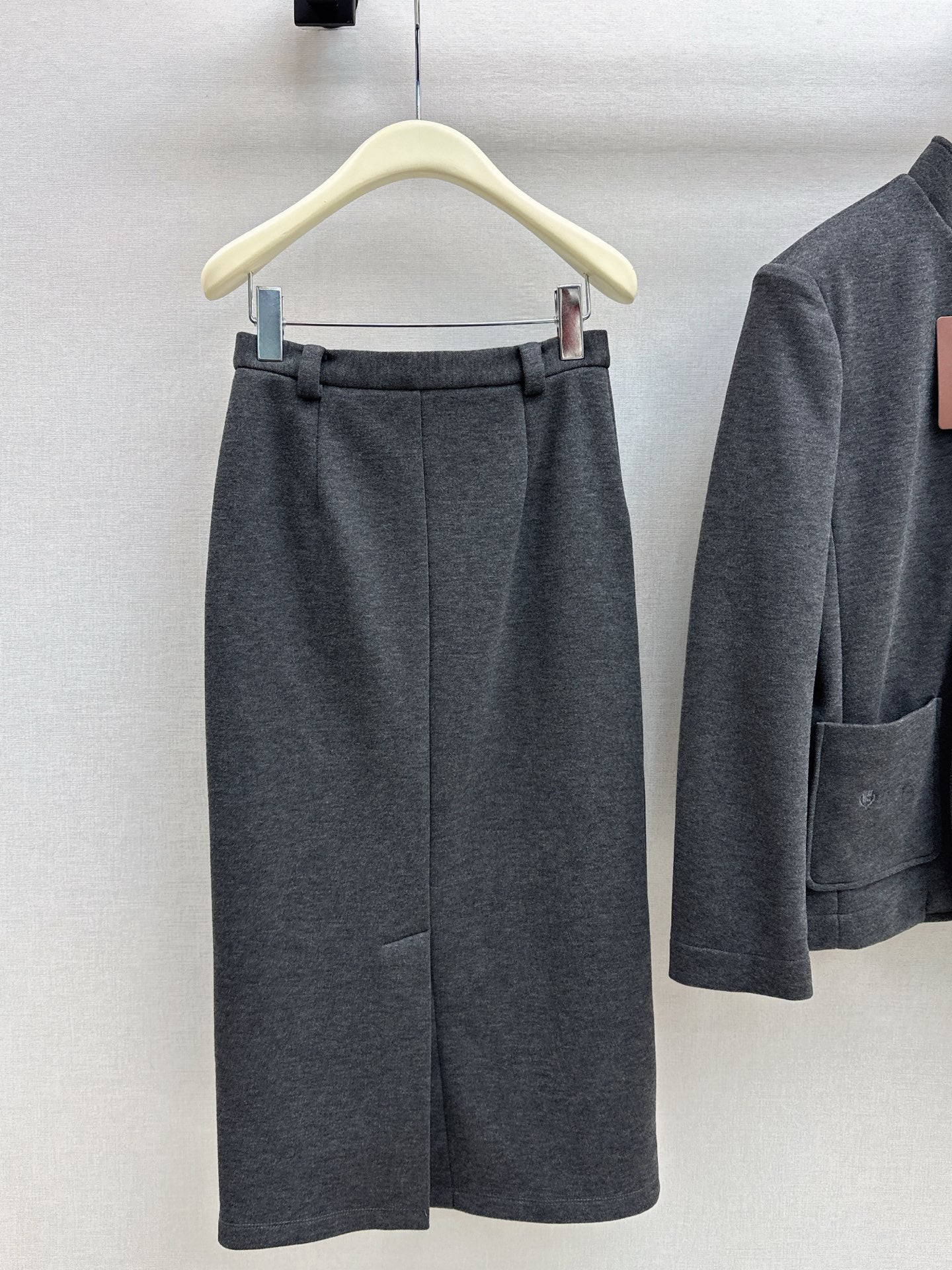 Loro NEW jacket skirt set