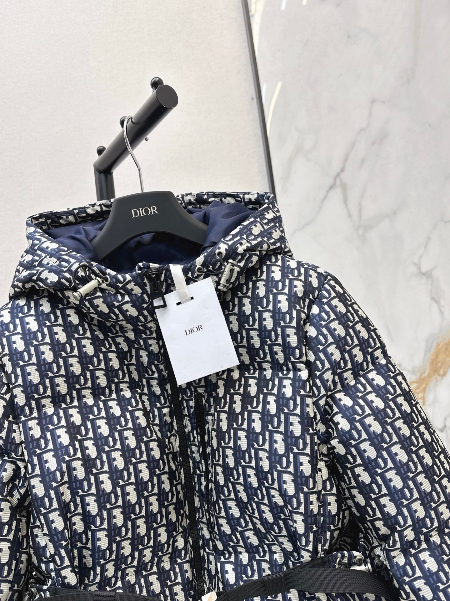 CD NEW Hooded down jacket