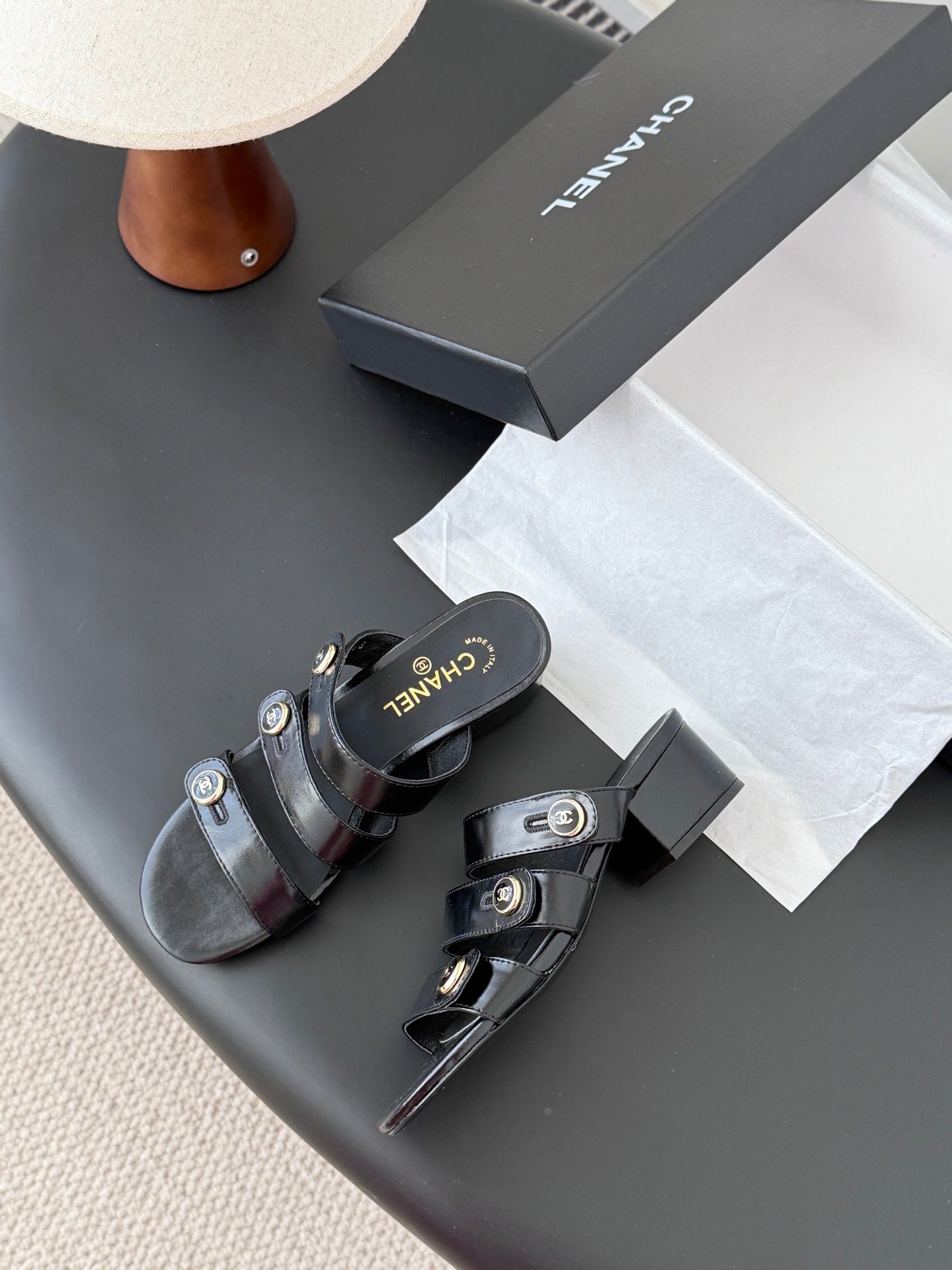 Chan 26ss sandals