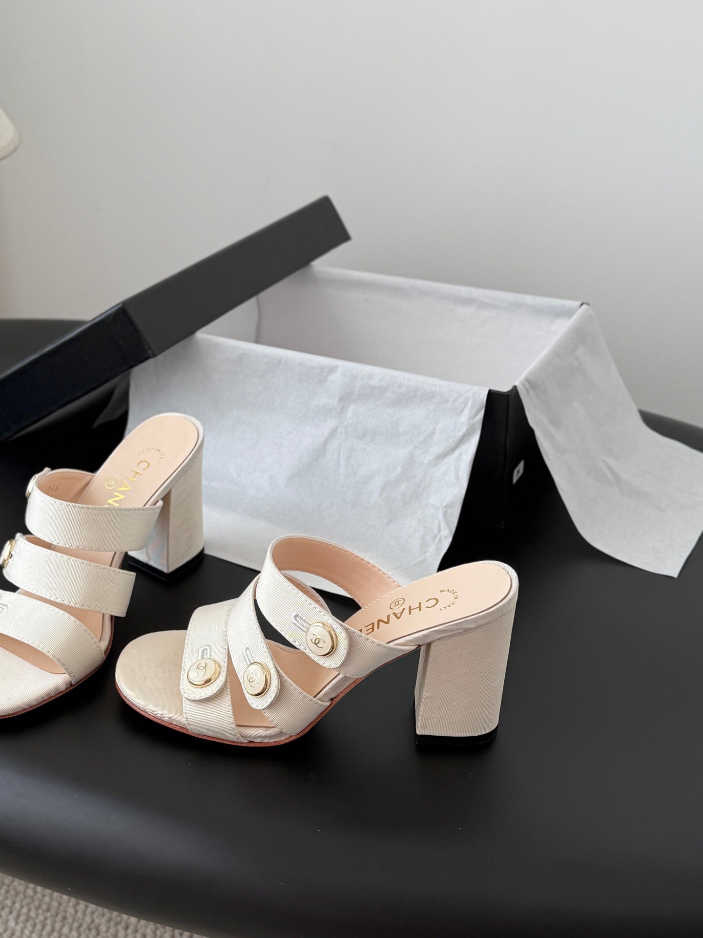 Chan 26ss high*heel sandals