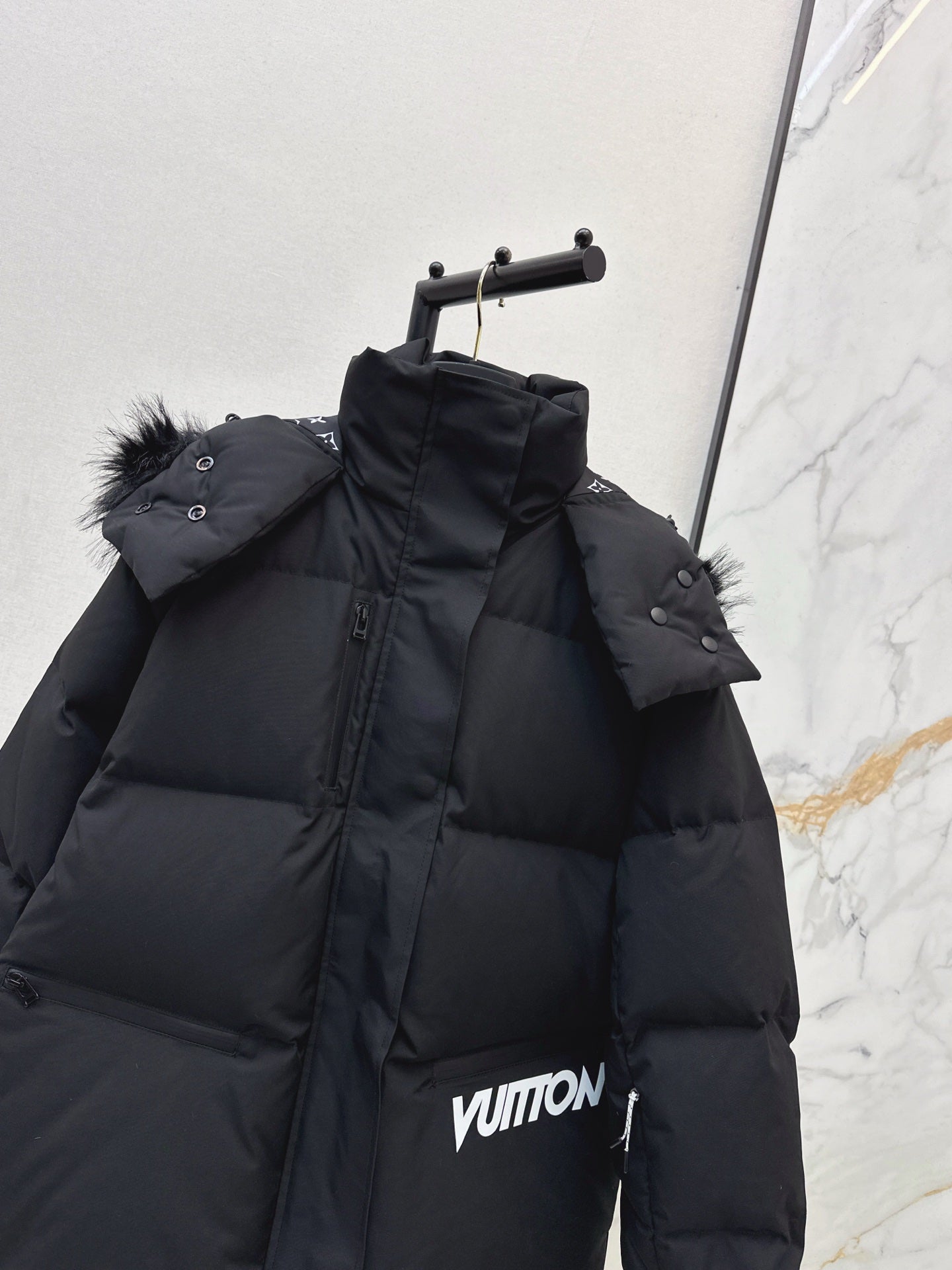 Louis NEW Hooded down jacket