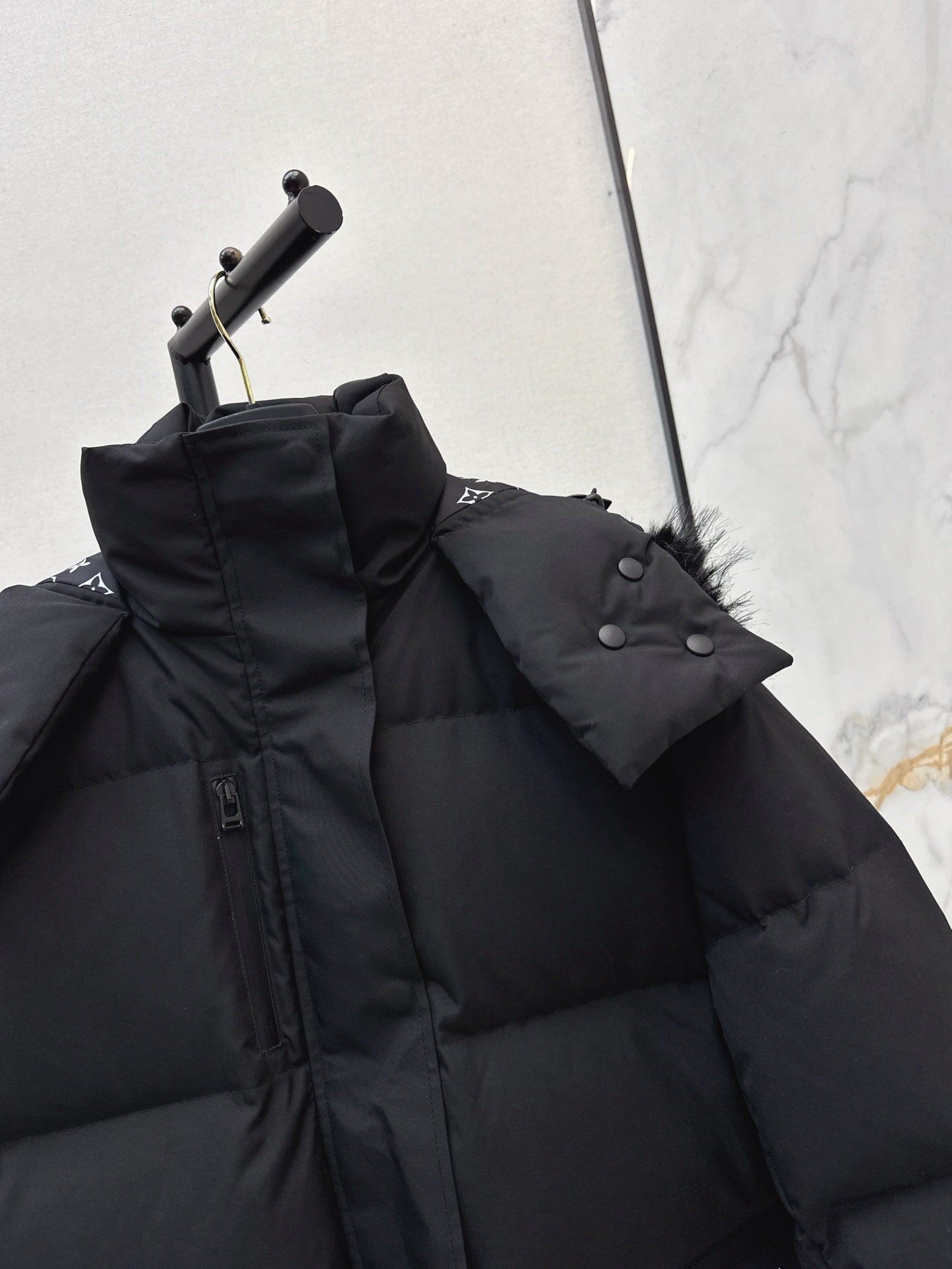 Louis NEW Hooded down jacket