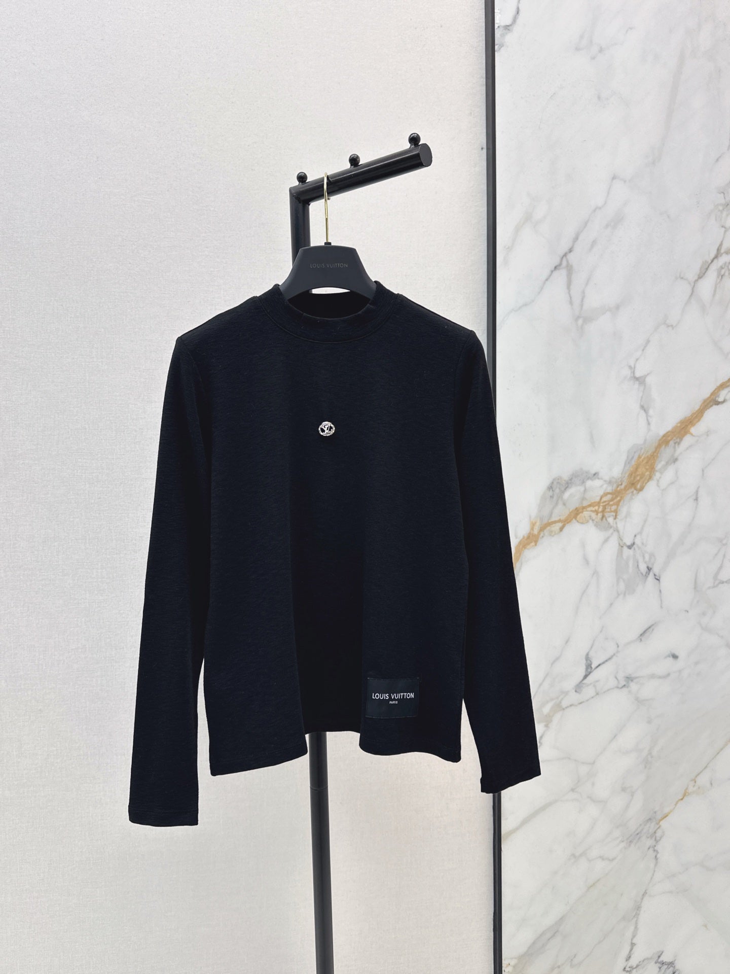 Louis NEW bottoming shirt