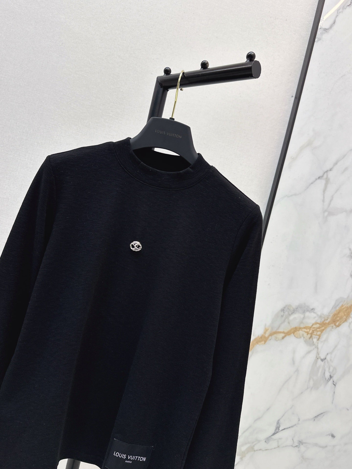 Louis NEW bottoming shirt