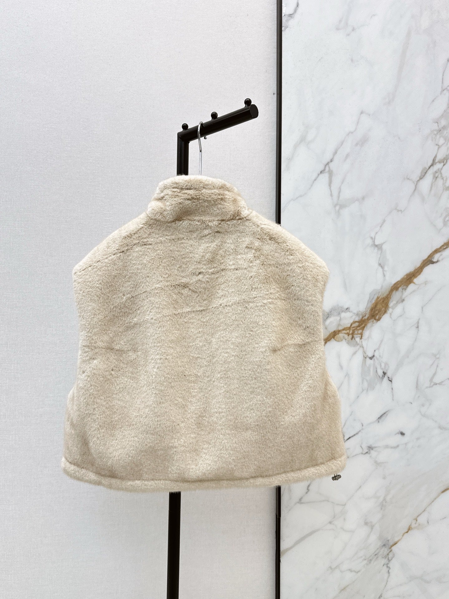 Brun NEW Reversible faux fur vest