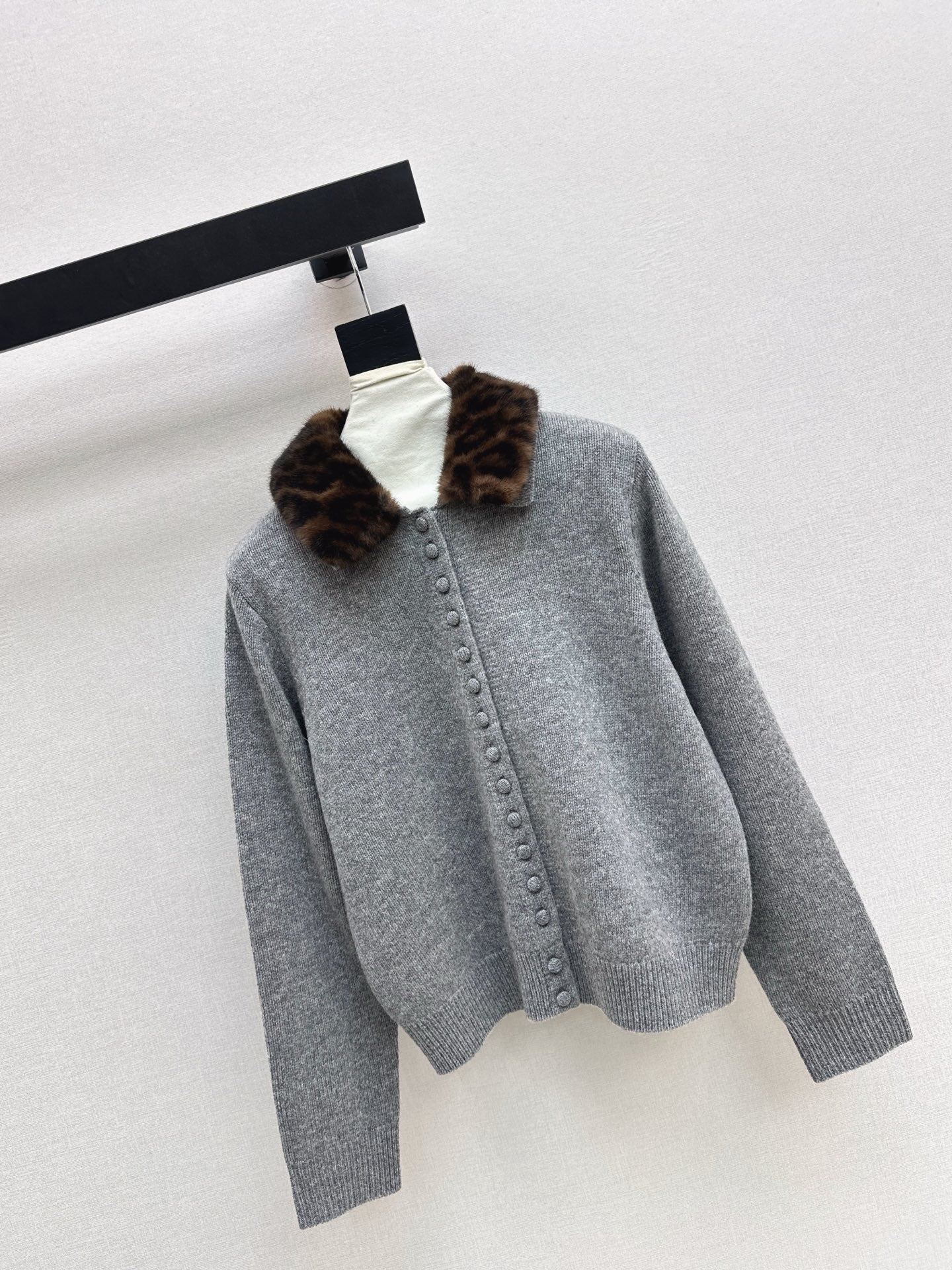 Miu NEW wool cardigan